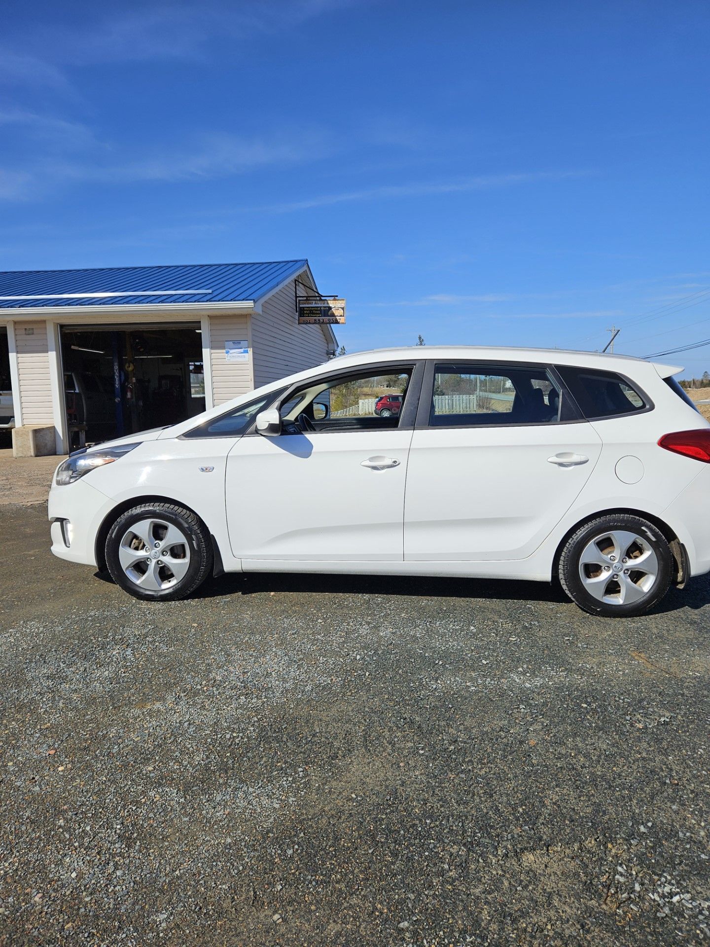 2015 KIA RONDA LX - Image 3 of 12