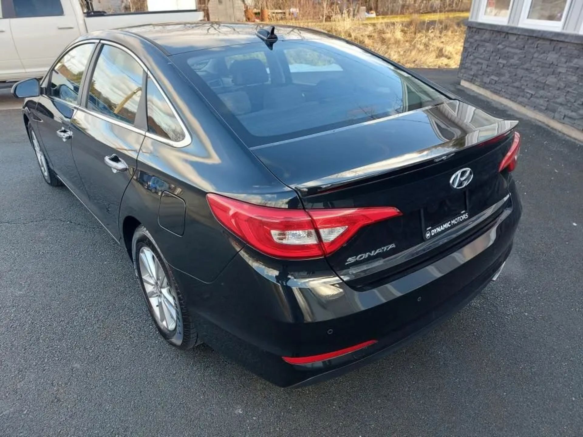 2017 HYUNDAI SONATA GLS - Image 4 of 26