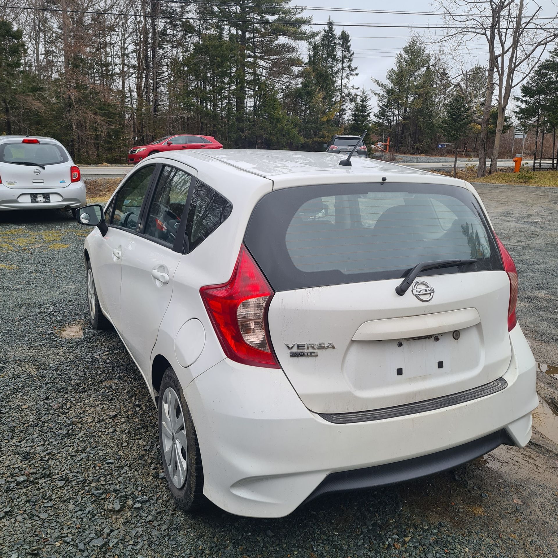 2019 NISSAN VERSA - Image 3 of 8