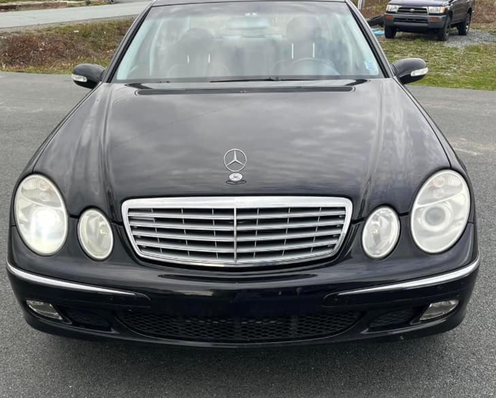 2005 MERCEDES BENZ E320 - Image 2 of 12