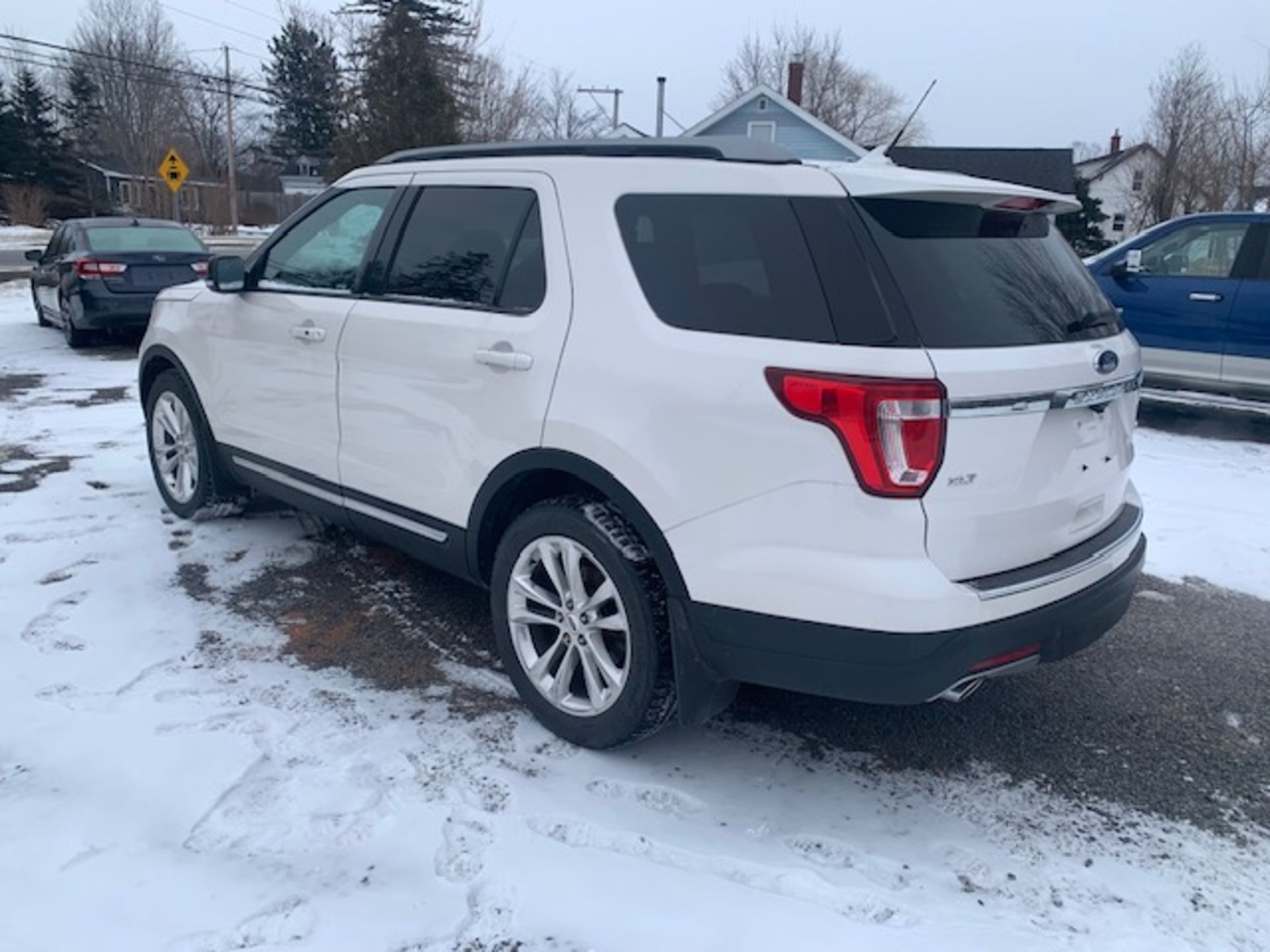 2018 FORD EXPLORER - Image 4 of 28