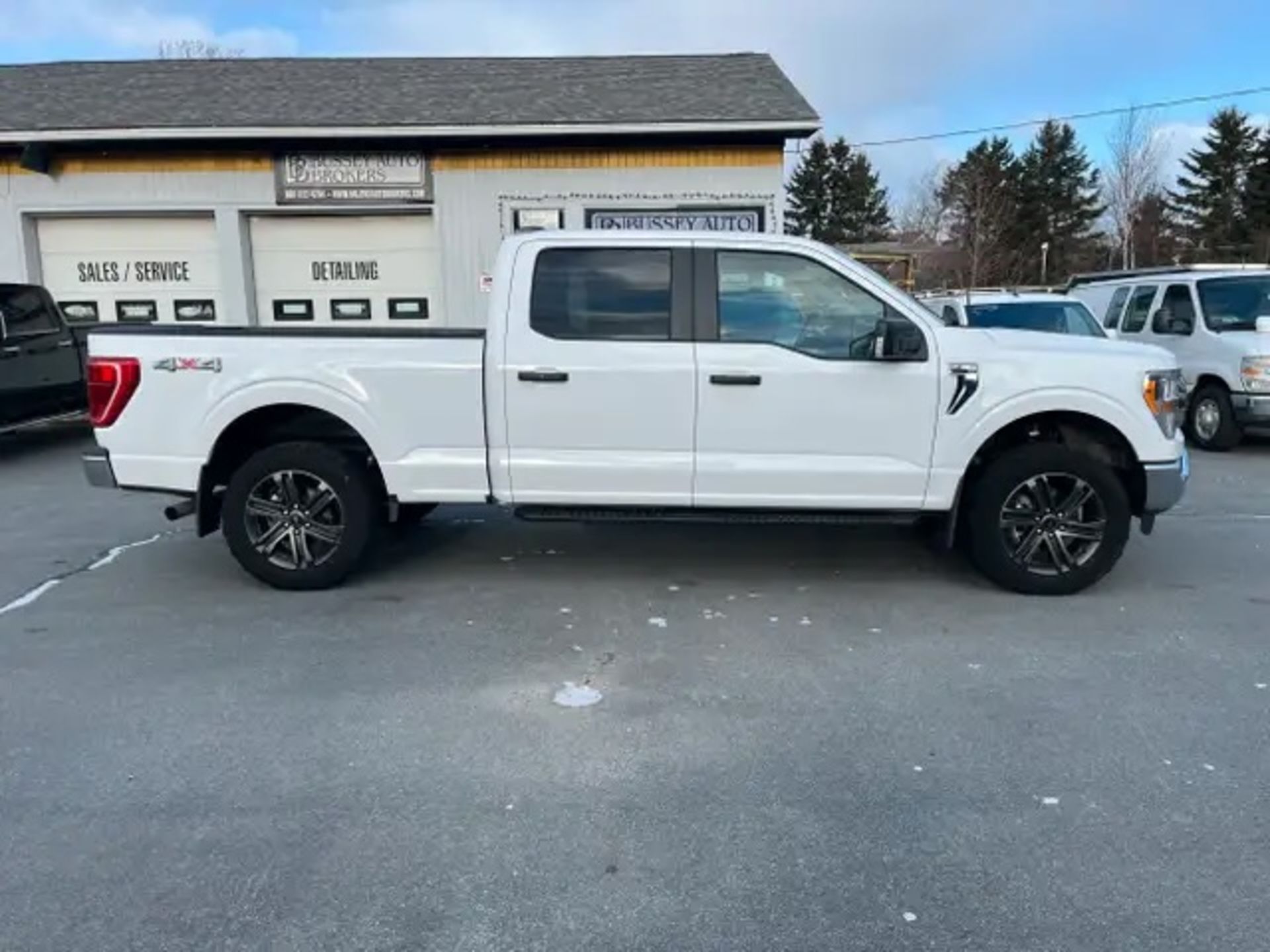 2022 FORD F-150 XLT 3.5L ECO BOOST - Image 2 of 10