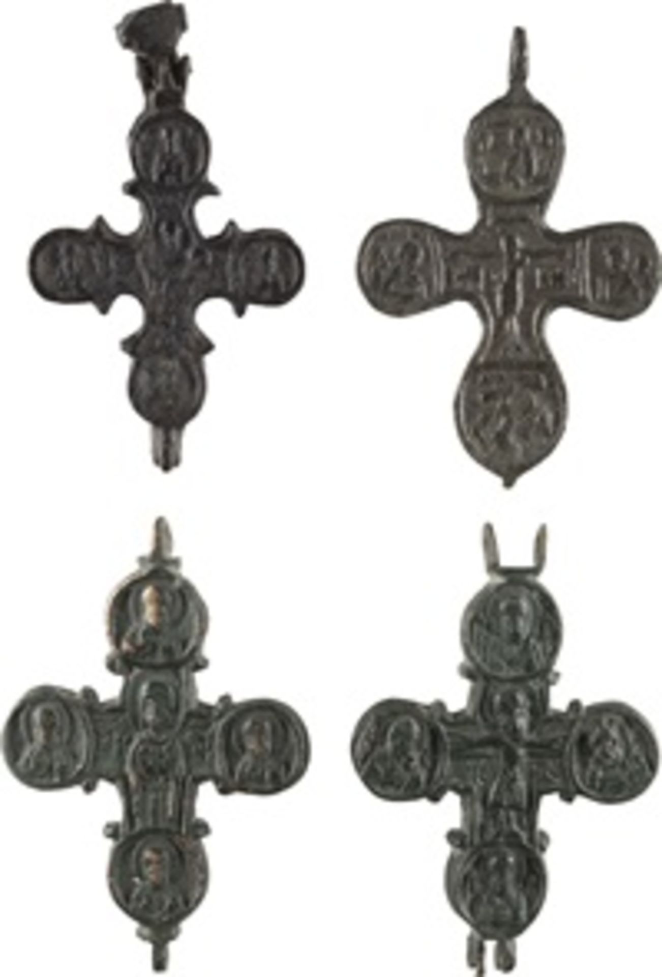 ZWEI BYZANTINISCHE ENKOLPIA MIT CHRISTUS UND DER GOTTESMUTTER UND BRUSTKREUZ MIT DER KREUZIGUNG  - Bild 2 aus 3