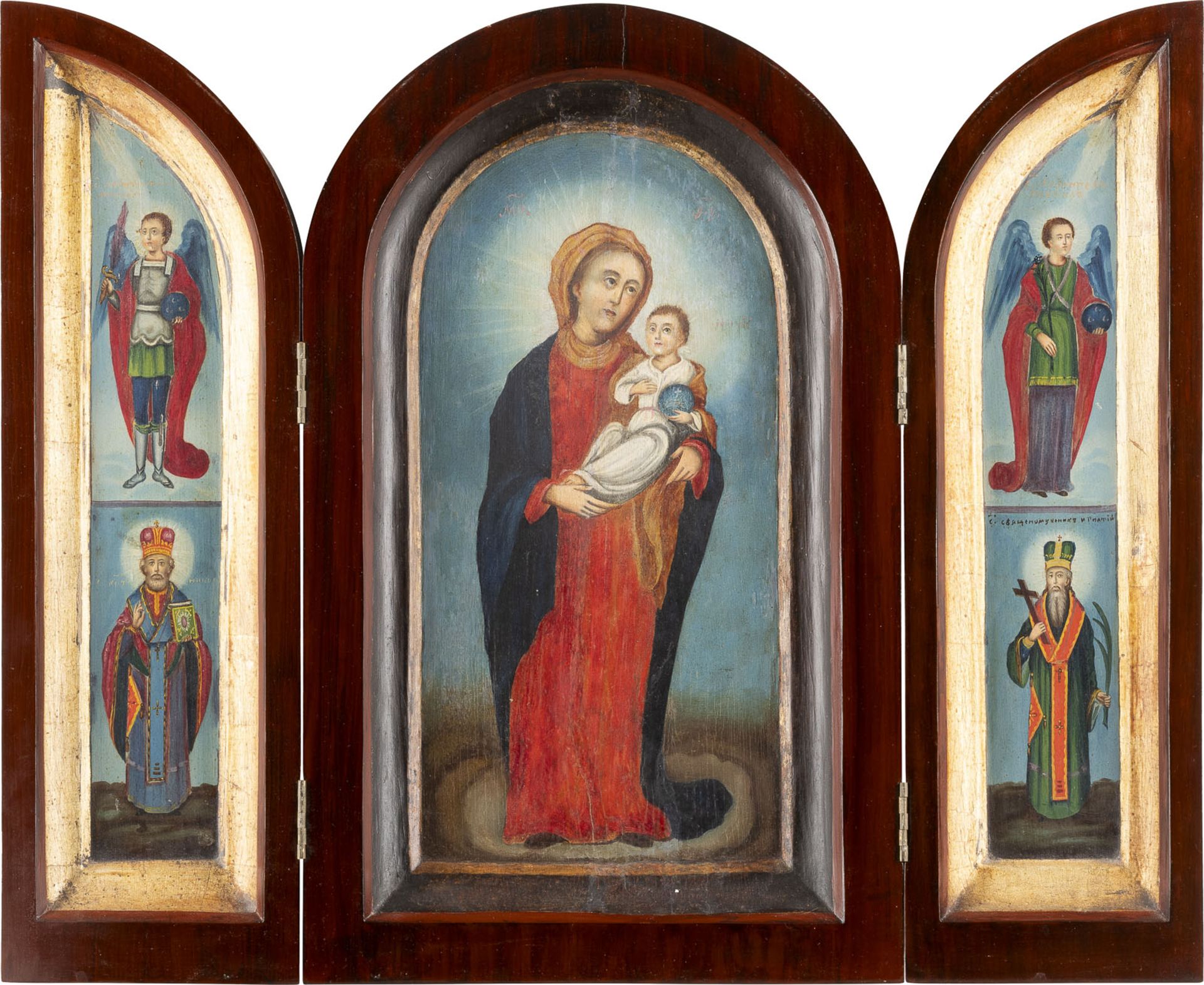 GROSSES TRIPTYCHON MIT DER GOTTESMUTTER UND AUSGEWÄHLTEN HEILIGEN