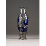 JUGENDSTIL-VASE MIT METALLMONTIERUNG