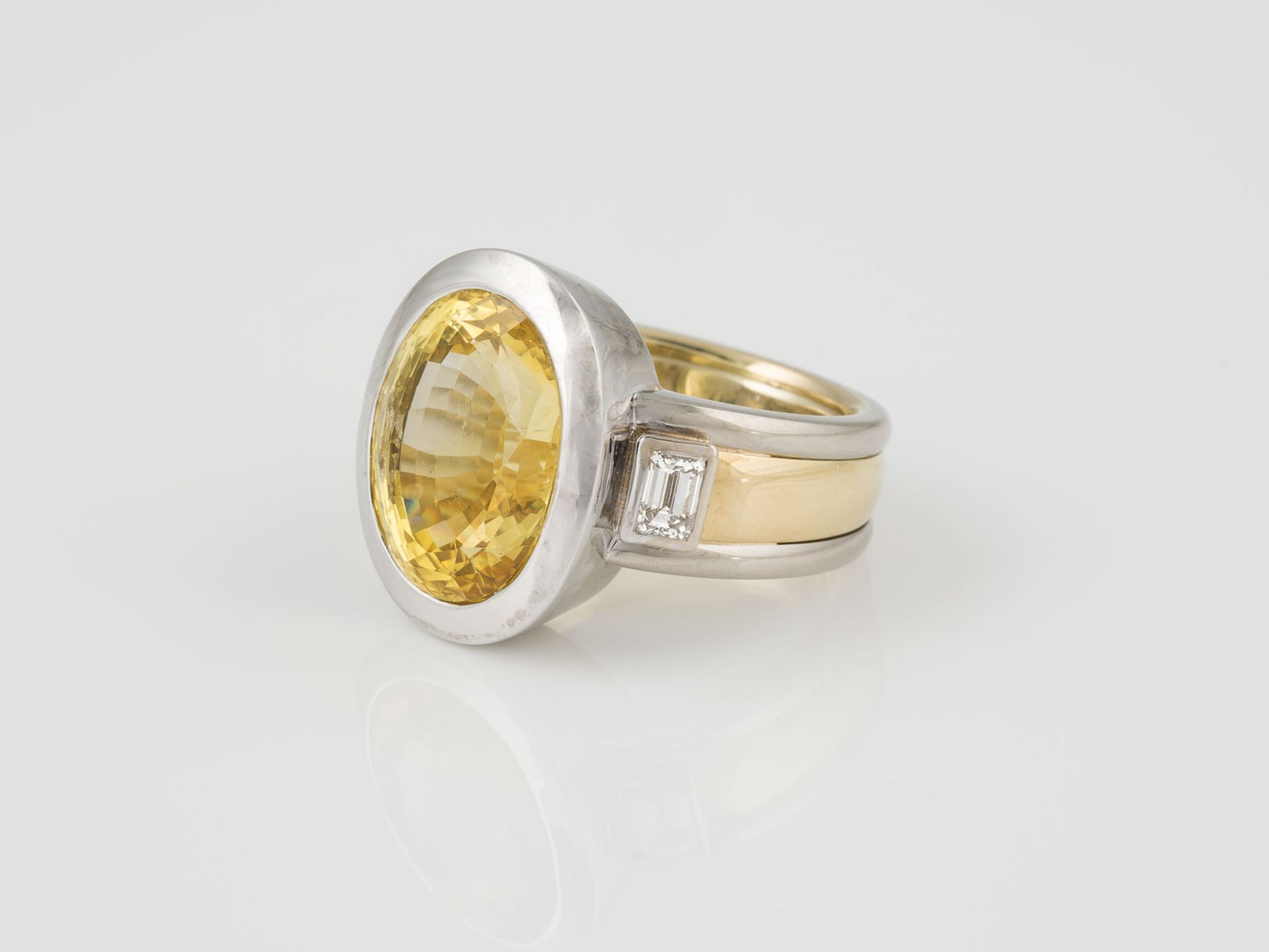 RING - SAPHIR CA. 12.50 CT. - Image 2 of 2