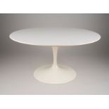 EERO SAARINEN GROSSER 'PEDESTAL' COUCHTISCH