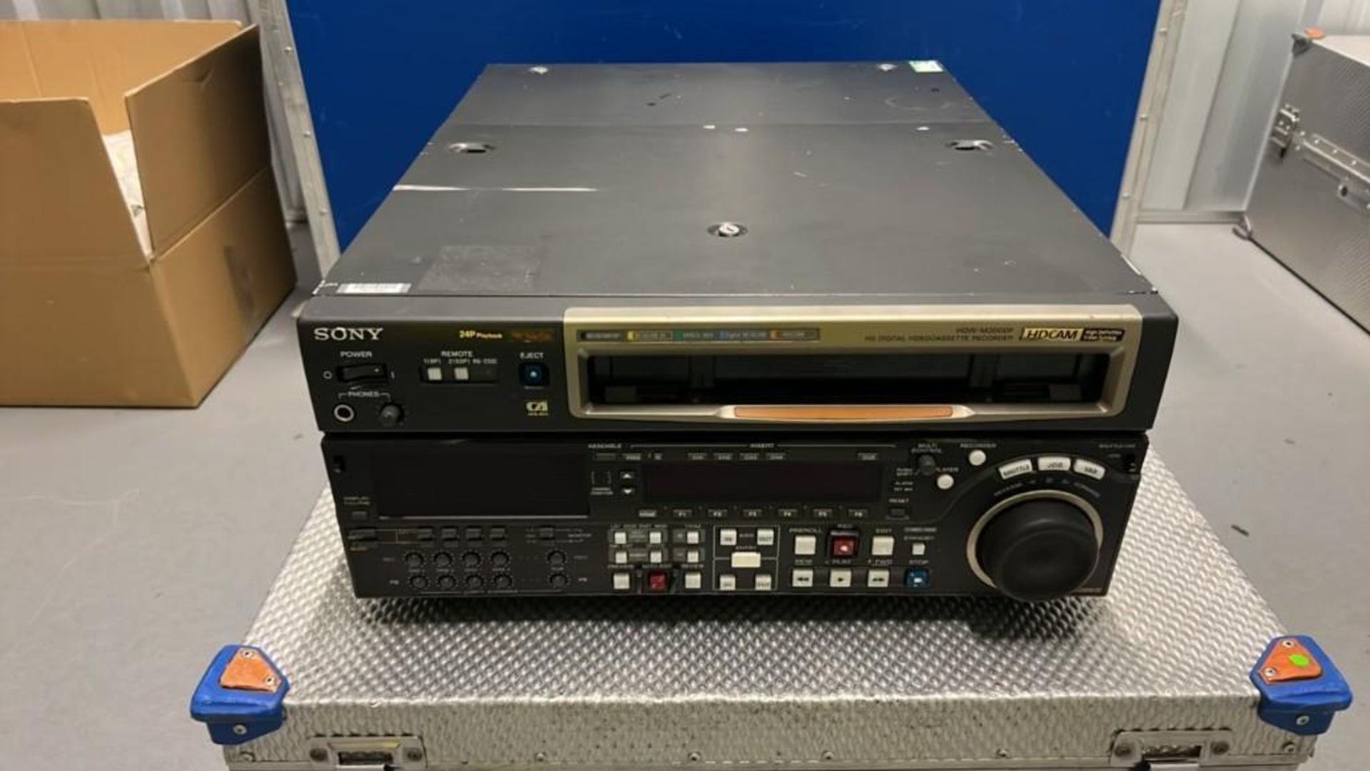 Sony HDW-M2000P HD Digital Video Cassette Recorder with Flight Case