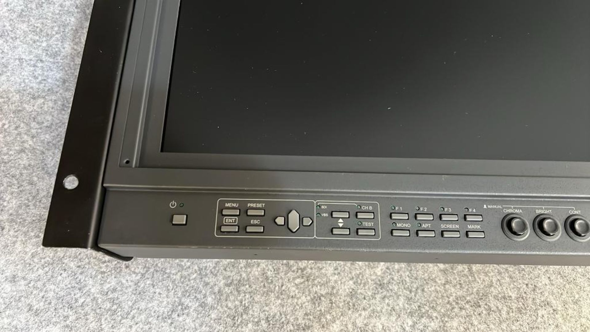 IKEGAMI HLM - 1704WR rack mount monitor Model: IKEGAMI HLM - 1704WR - Image 3 of 8