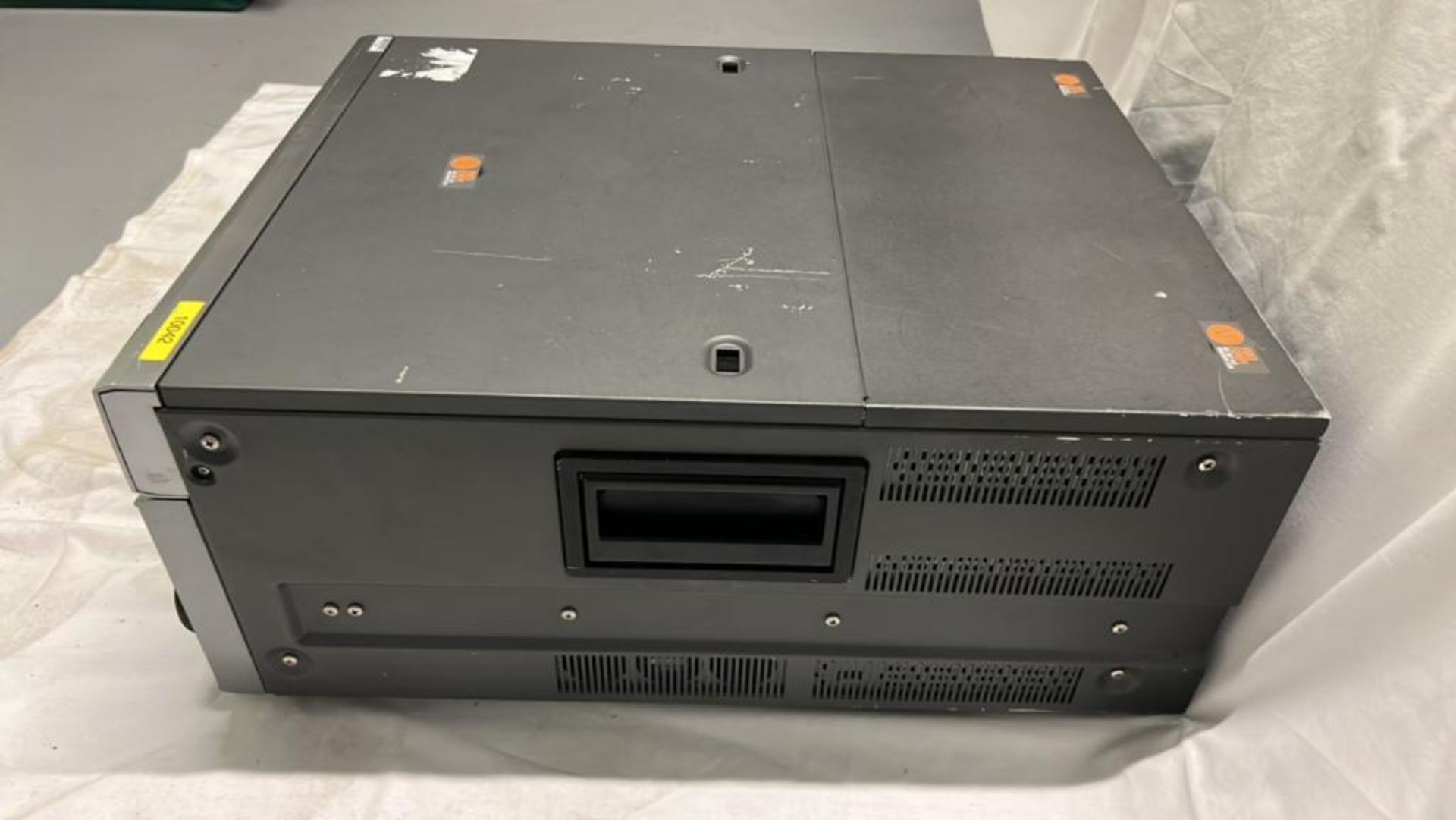 Sony SRW-5500 Digital Videocassette recorder with flight case SN :10042 - Image 3 of 5