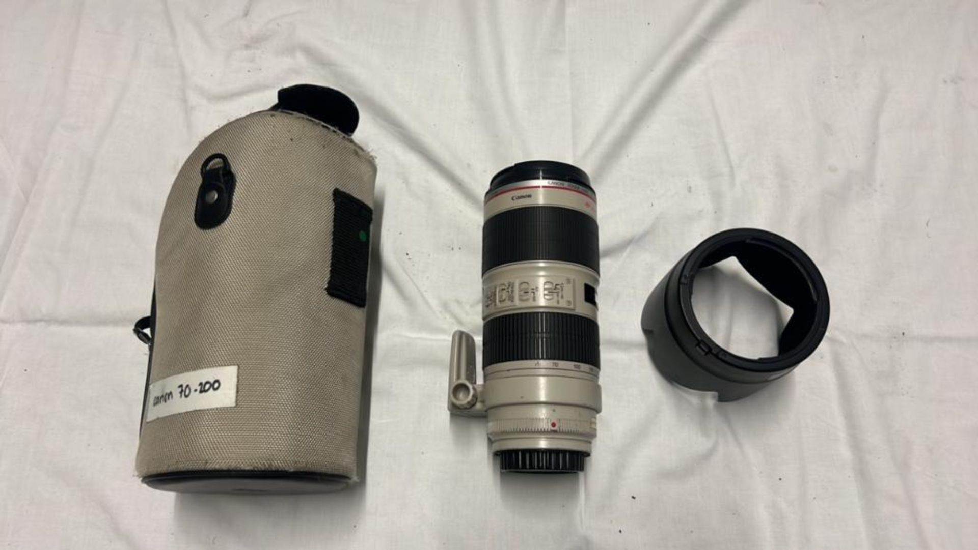 Canon EF 70-200mm f/2.8L USM Lens with Carry Bag  SN: 3160000344