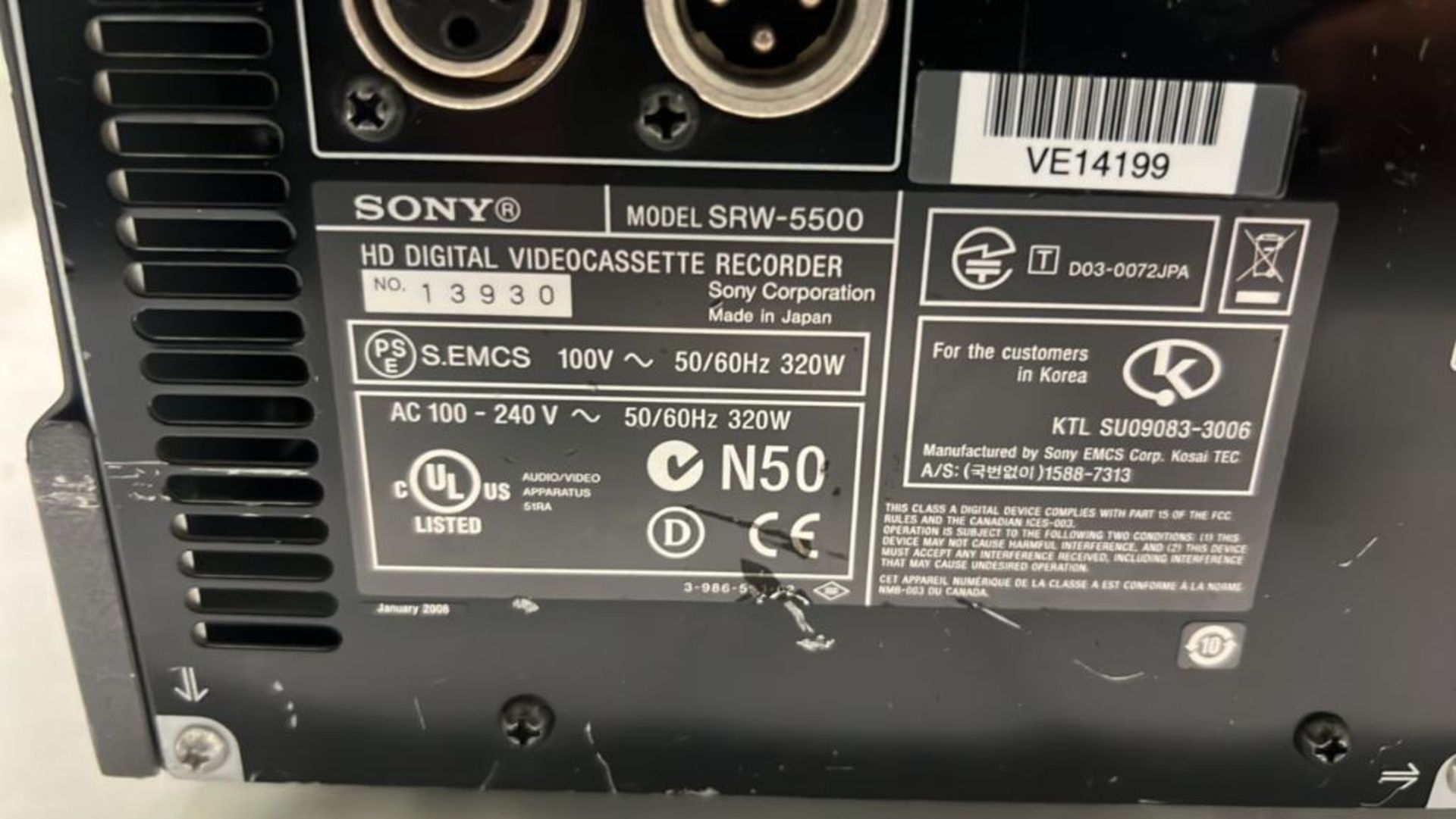 Sony SRW-5500 Digital Videocassette recorder with flight case SN :13930 - Image 5 of 6