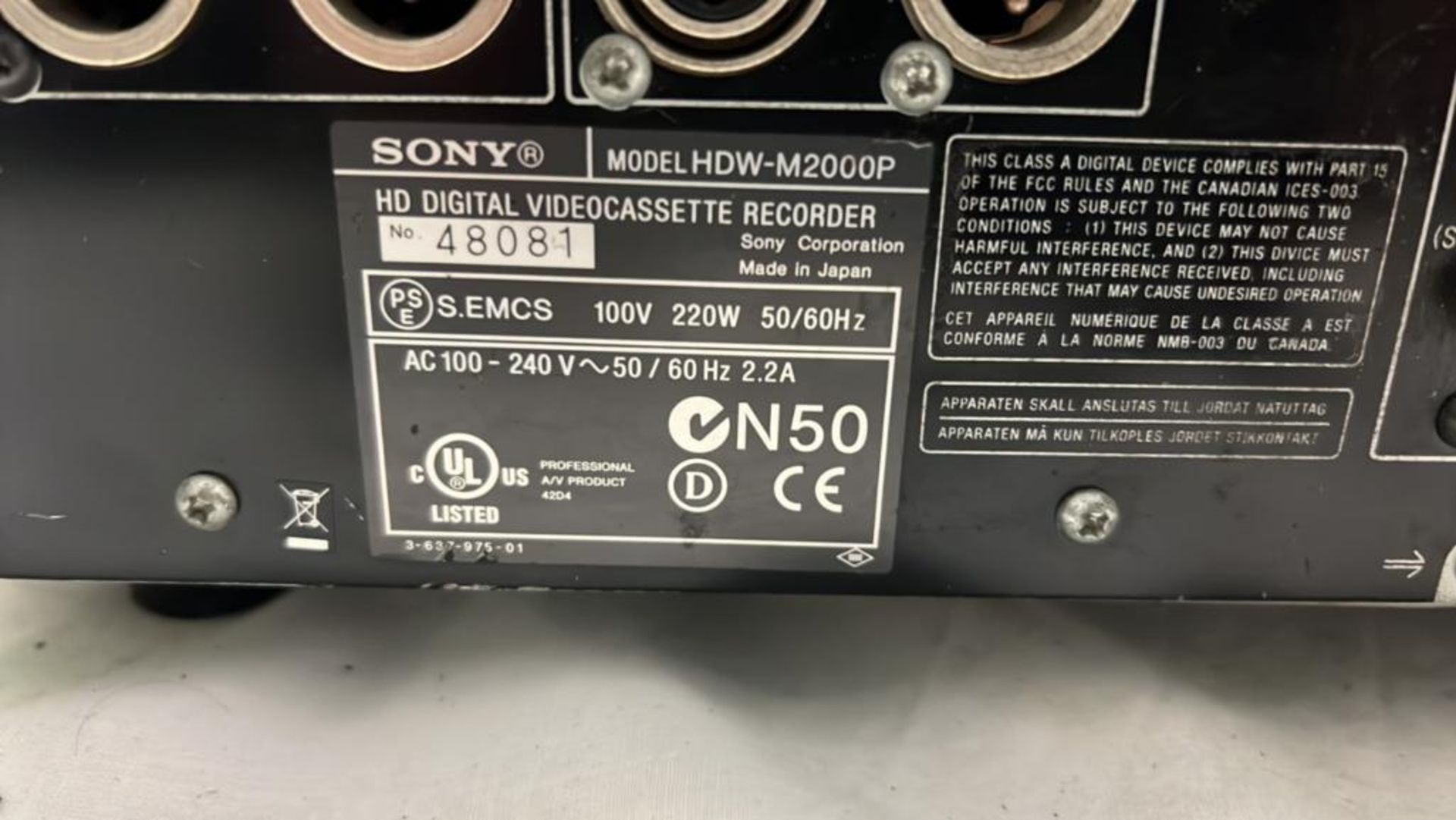 Sony HDW-M2000. Faulty, label states no menu display on SD or HD and no flight case SN: 48081 - Image 5 of 5