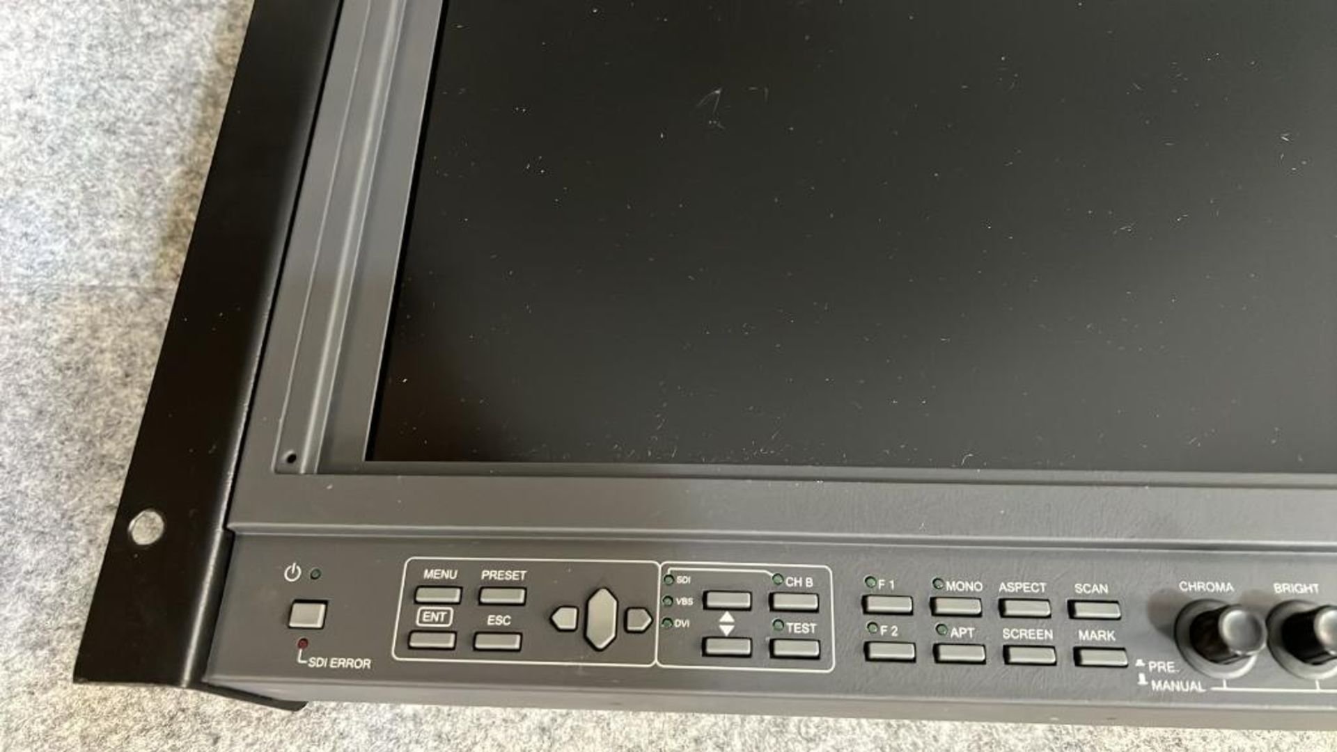 IKEGAMI HLM - 1704WR rack mount monitor Model:  IKEGAMI HLM - 1704WR - Image 3 of 9