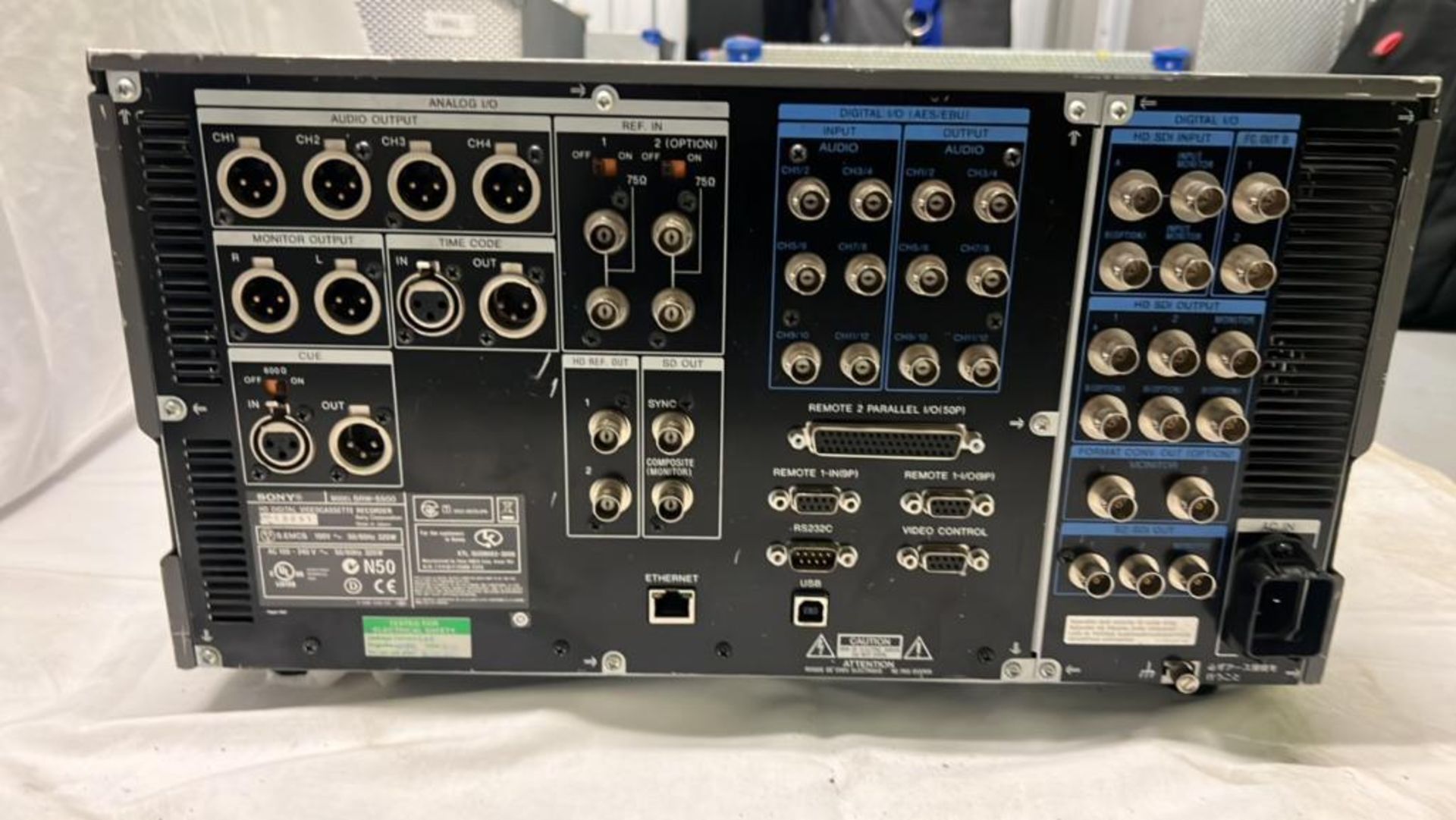 Sony SRW-5800 HDCAM Broadcast Digital Video Recorder No flight case SN: 13691 - Image 2 of 3