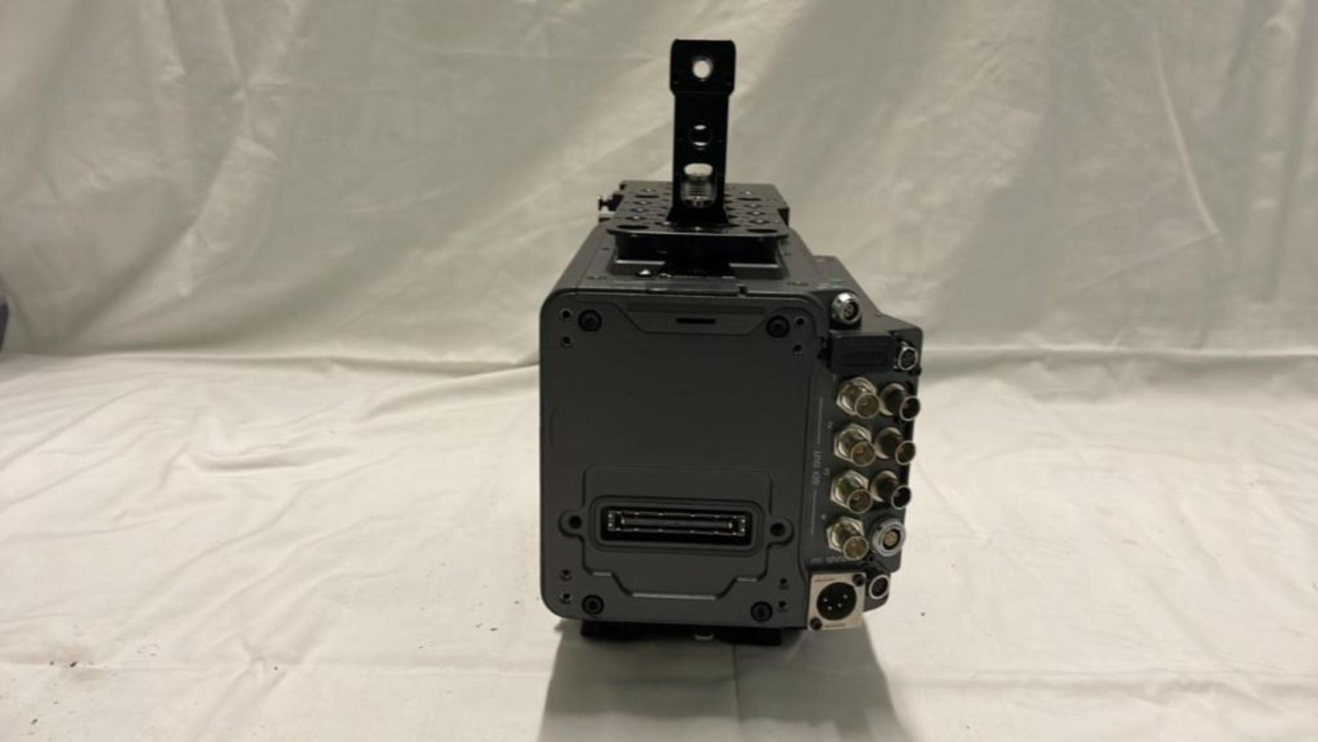 Sony Venice HFR with Arri base plate SN: 10857 - Image 3 of 4
