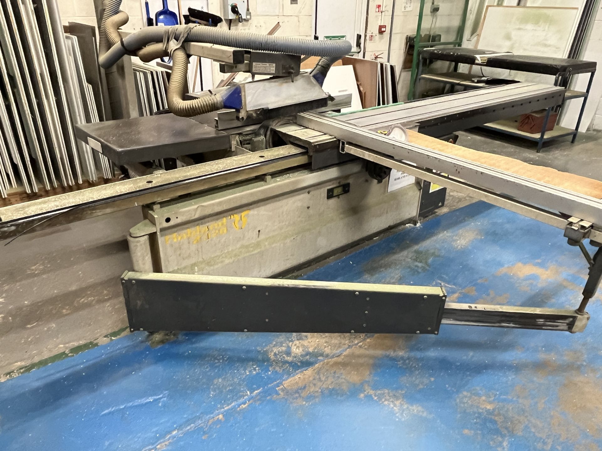 Robland Z320 Sliding Panel Saw BenchPlate Not Visible