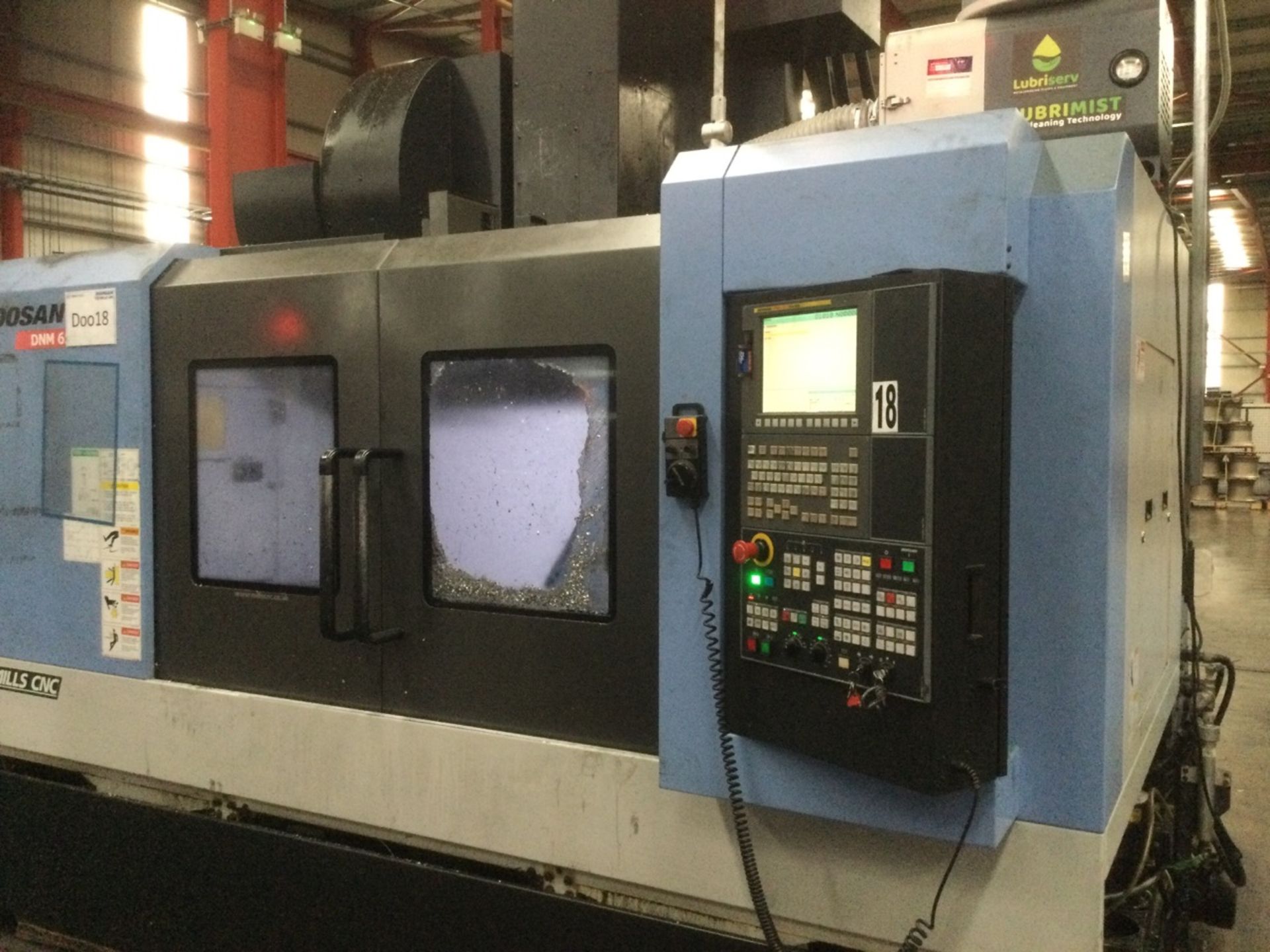 Doosan DNM650 II 3-Axis Vertical Machining Centre With Fanuc I-Series Control - Image 3 of 4