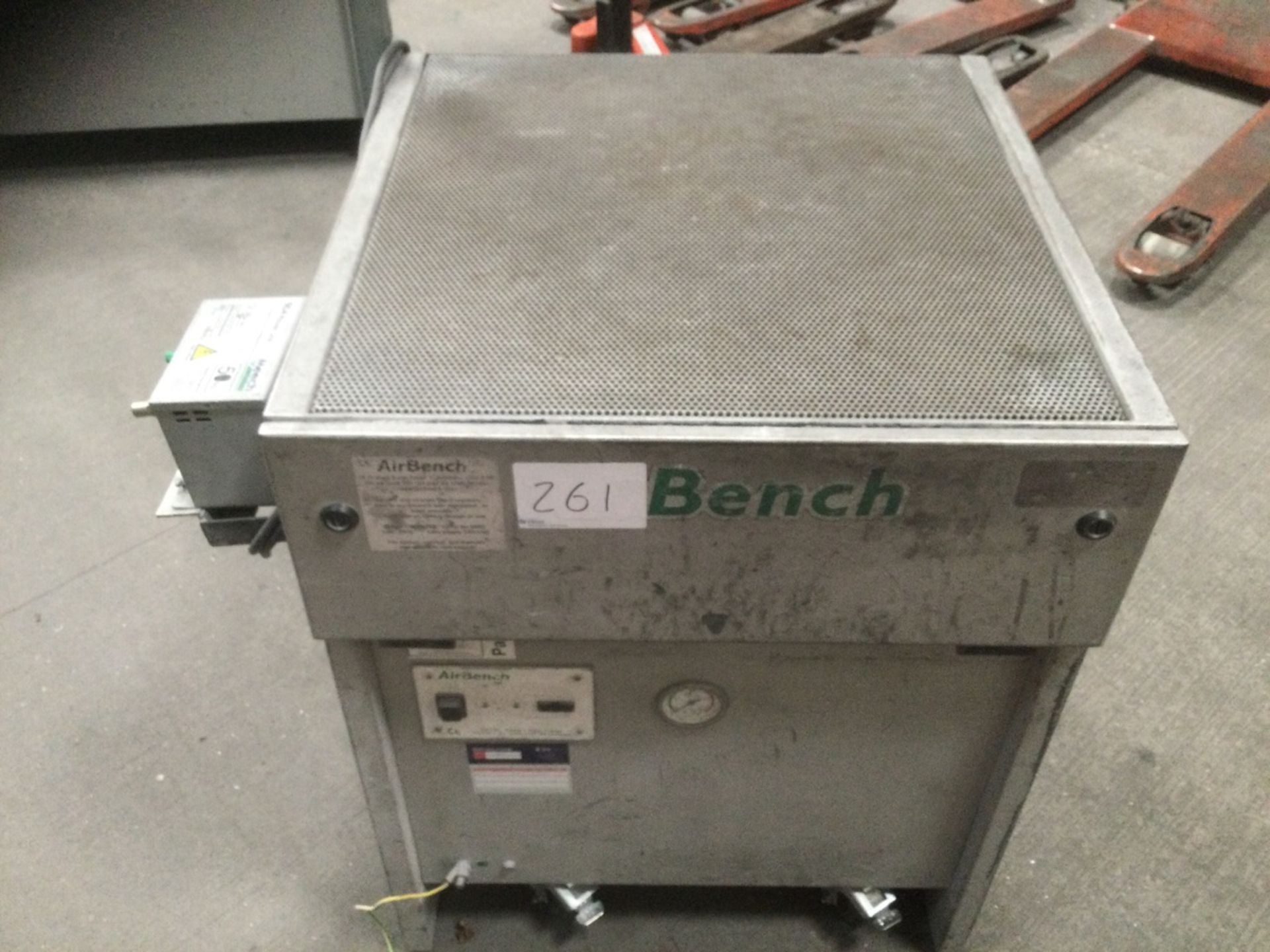 Air Bench FN066784 Down Draught Work Bench, Approximately 60cm X 60cm, serial number 9889 , year 20