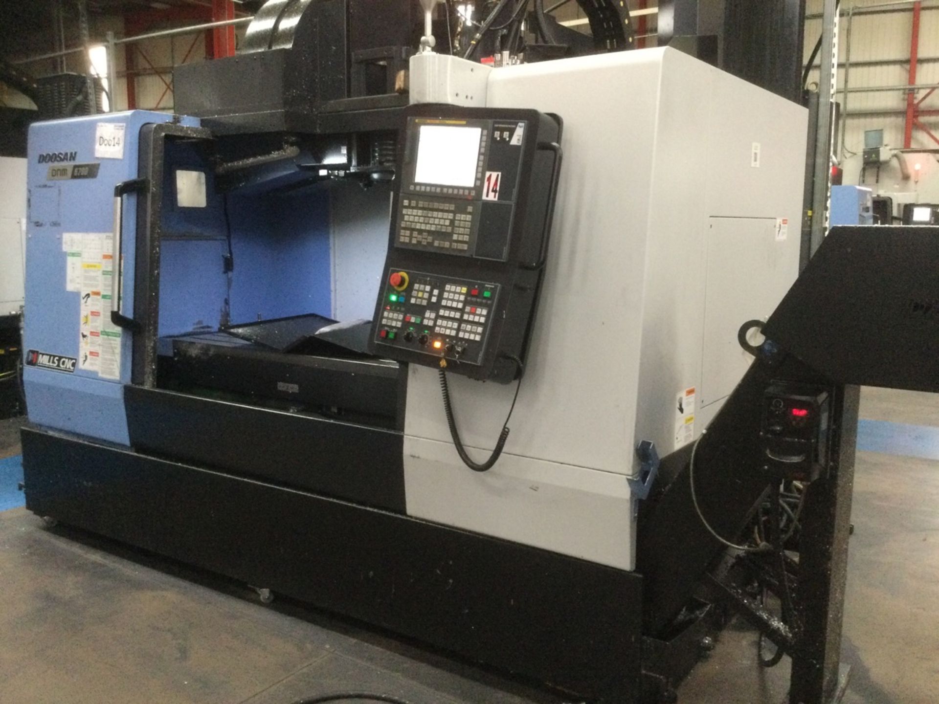 Doosan DNM6700 3-Axis Vertical Machining Centre With Fanuc I-Series Control - Image 3 of 4