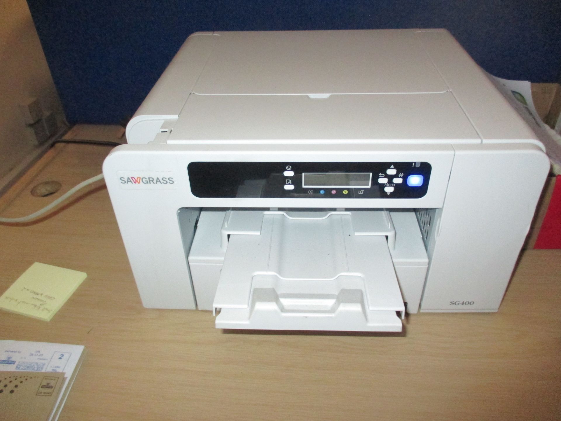 1: Contents of Accounts Office to Include Desks, Monitors, Chairs, Desktop Printer, Shredder. - Image 4 of 4