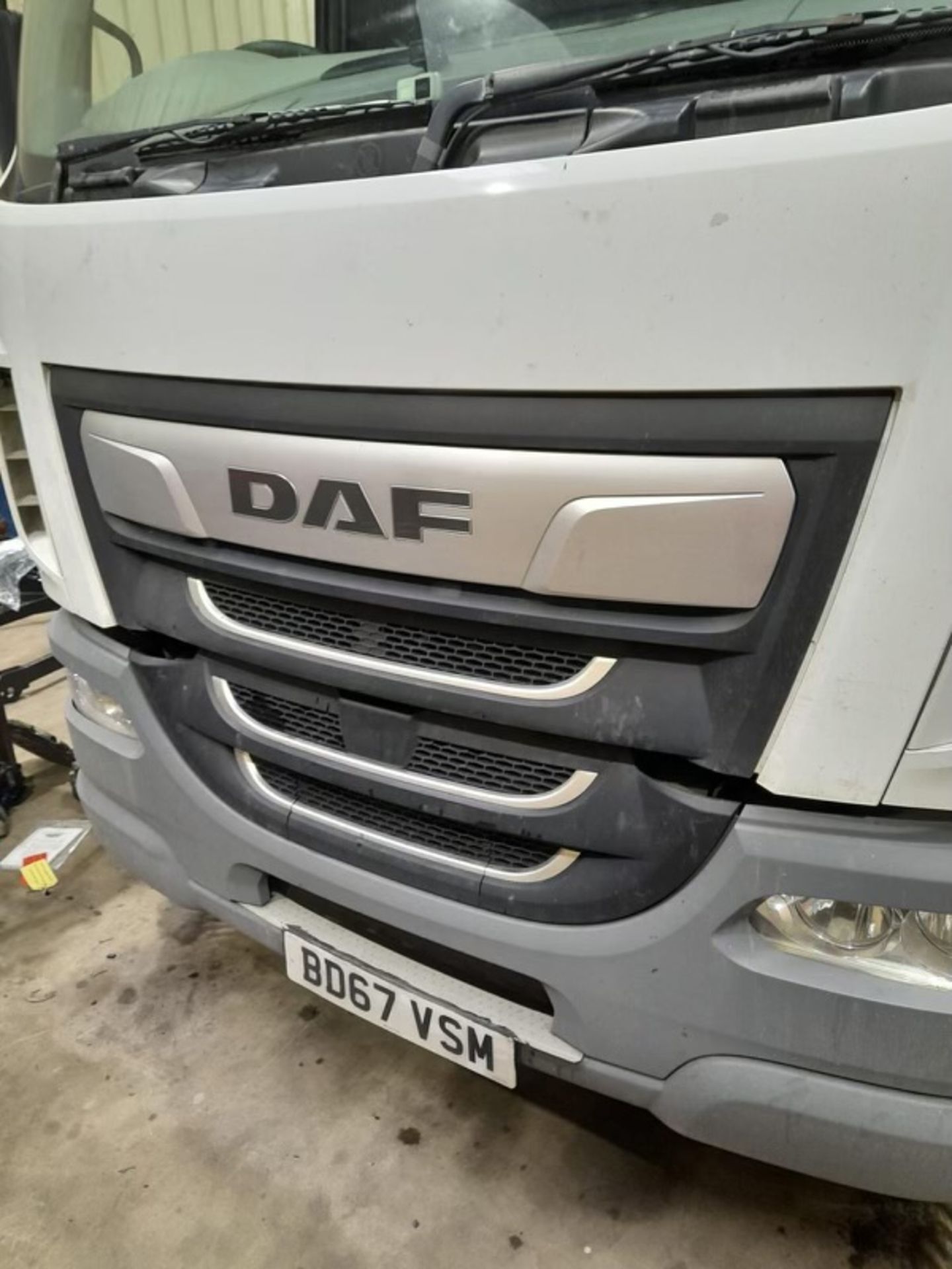 1: DAF LF 18Ton 6700cc Rigid Box Diesel Truck (2018) LOCATED IN WOLVERHAMPTON