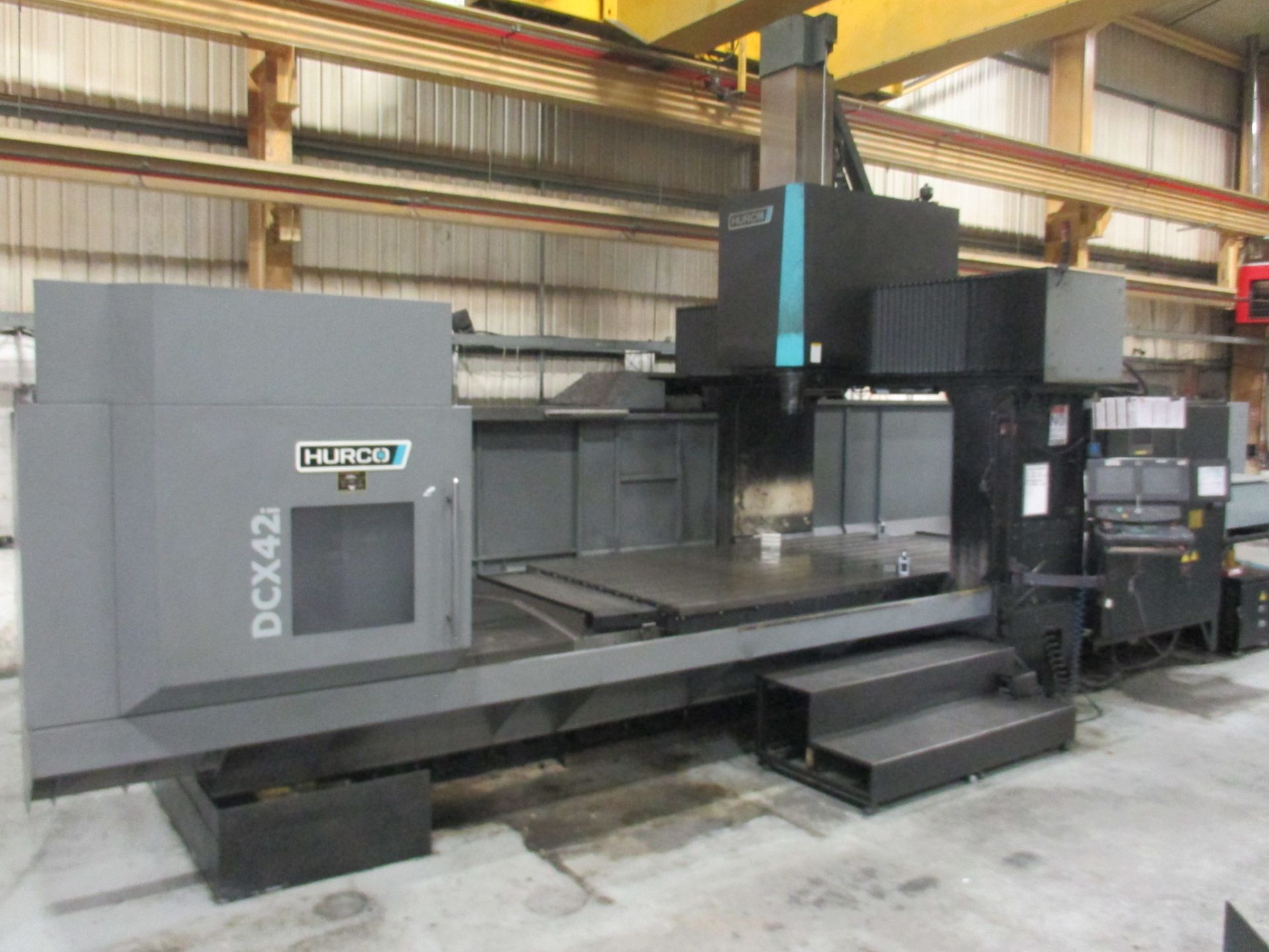 Hurco DCX42i 3-Axis Double Column Bridge-Type Vertical Machining Centre (2014) - Image 3 of 18