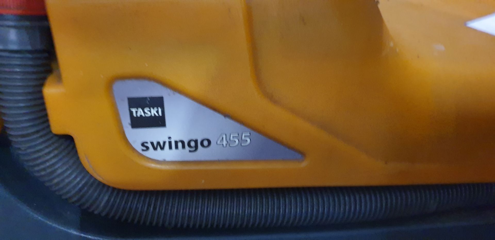 1 ; Taski Swingo 455 Floor Scrubber - Image 3 of 3