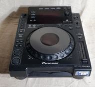 1 ; Pioneer DJ CDJ 900 Professional Multi-Player