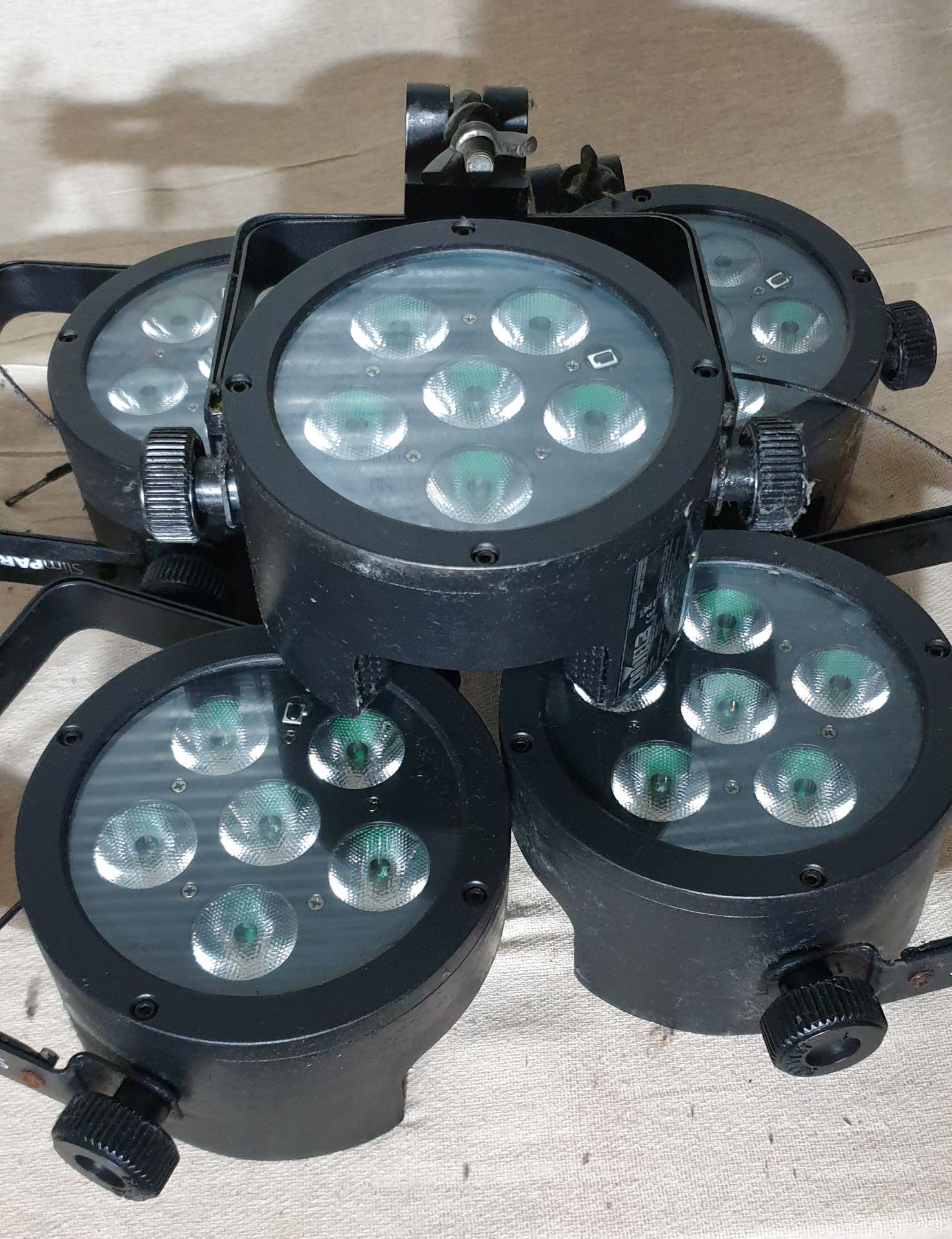 5 ; Chauvet DJ SlimPAR HEX 6 IRC 6 LEDs Stage Lighting - Image 3 of 3