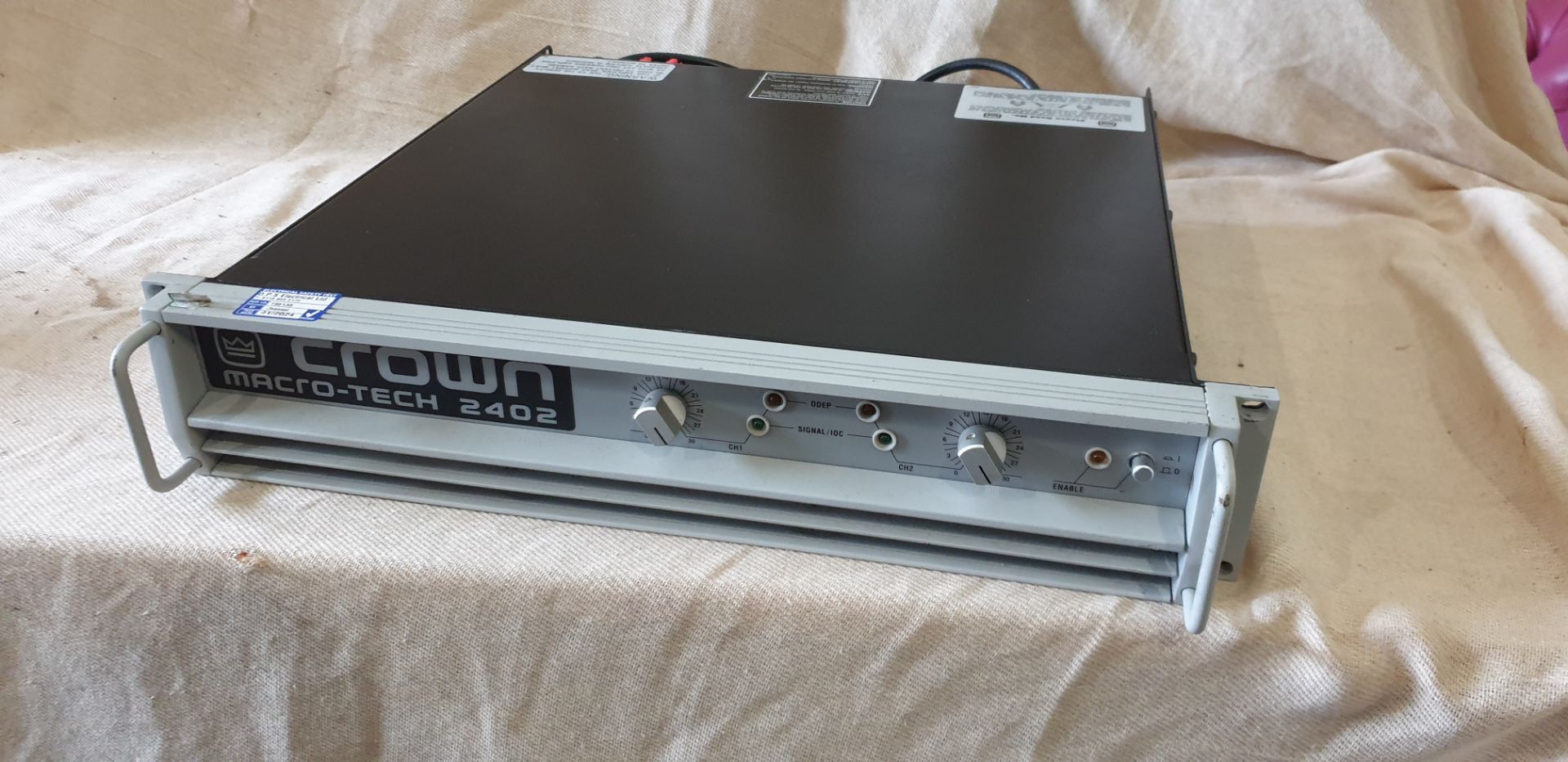 1 ; Crown Macro-Tech 2402 2-Channel Power Amplifier