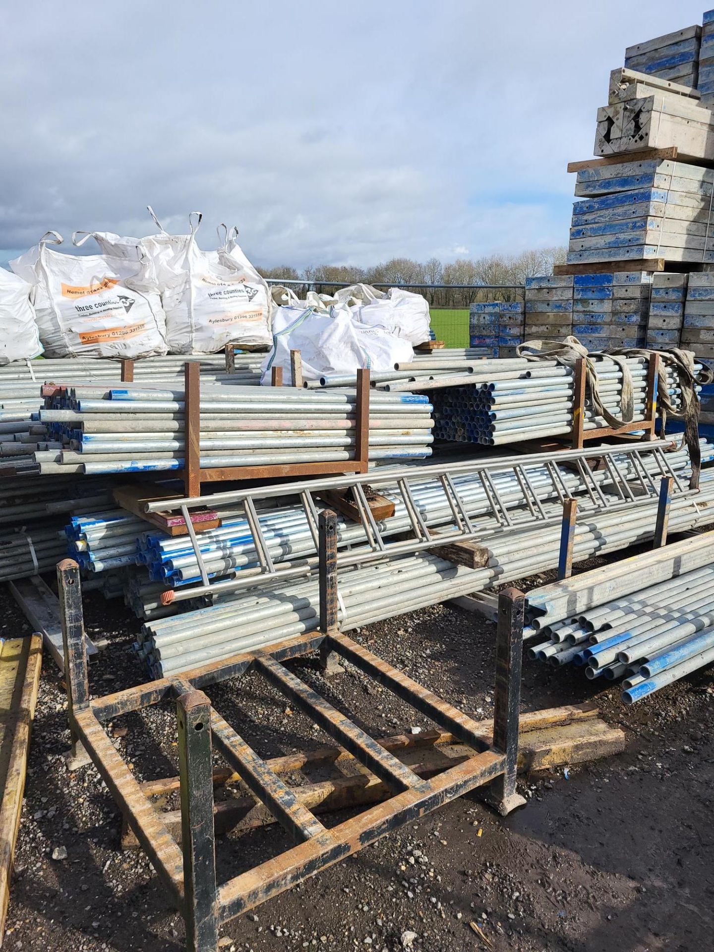 Package of Galvanised Steel Scaffold Poles Comprising:- (100) 13ft Poles, (50) 11ft Poles, (50) 10ft - Image 2 of 2