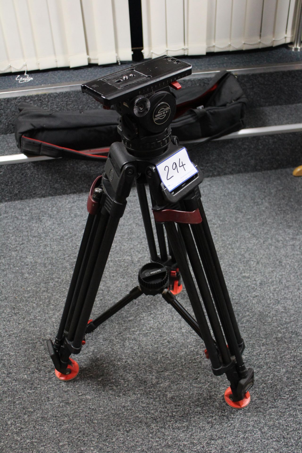 Sachtler Video 20 S1 Professional Tripod With Carry Case
