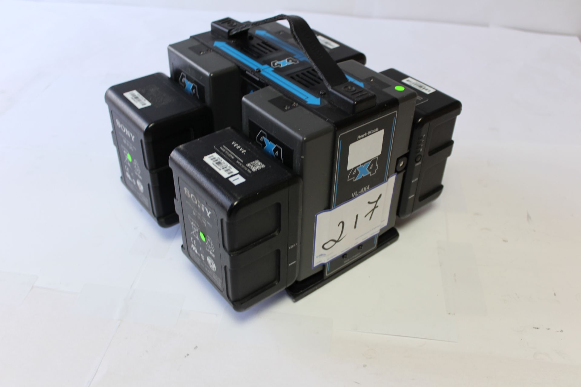 Hawk-Woods VL-4X4 Siultanious Battery Charger with 4 Sony BP-FL75 Lithium -Ion Battery Packs