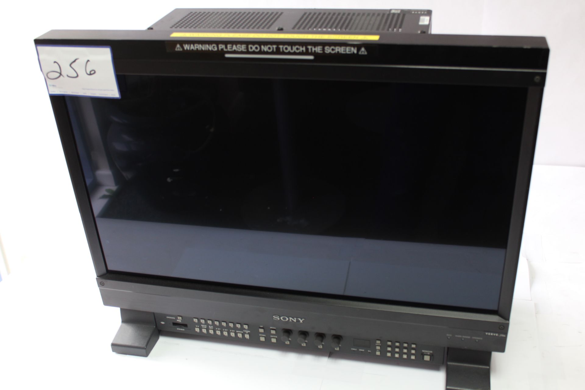 Sony BVM-E250 OLED Professional Video Monitor with Flight Case