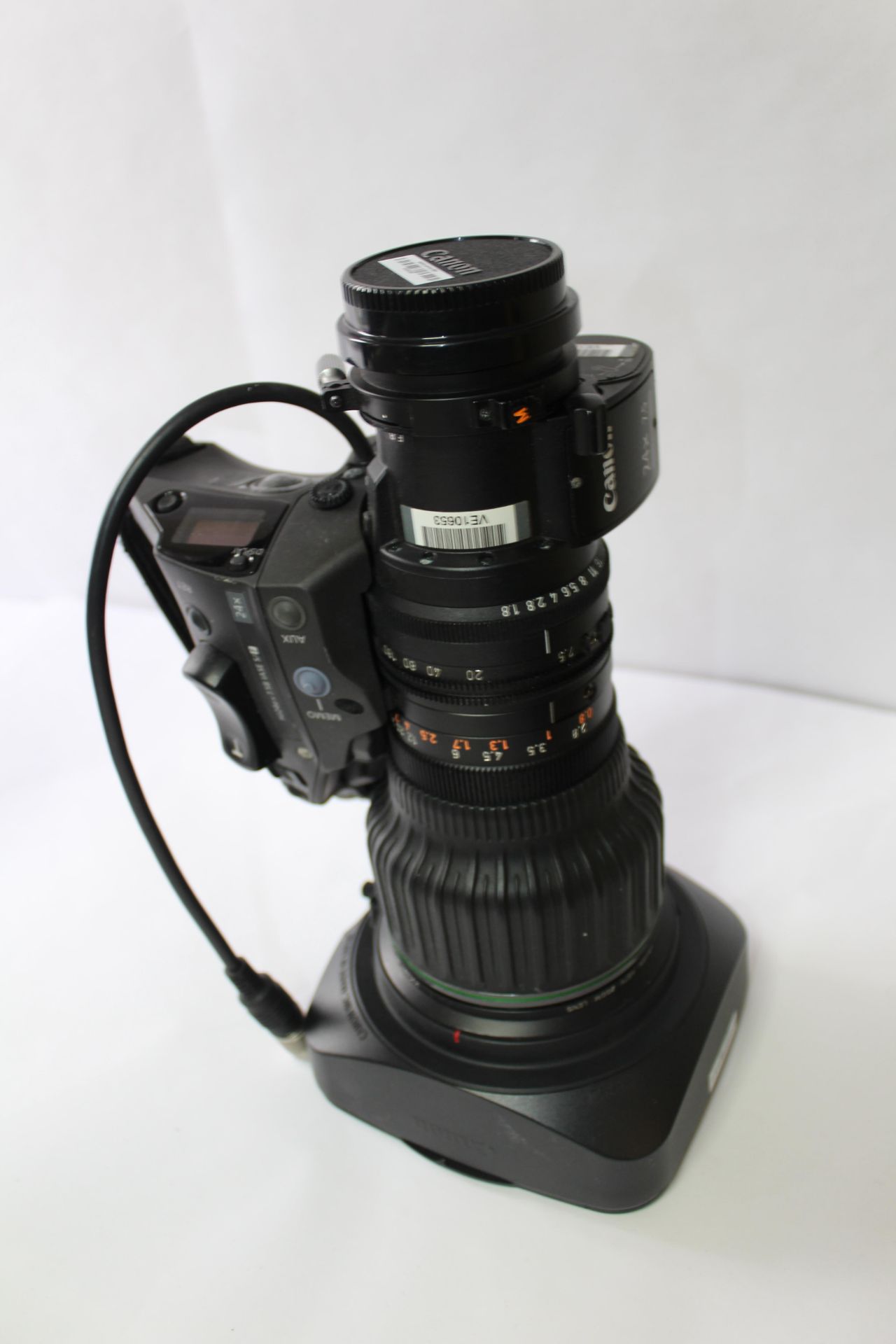 Canon HJ24EX7.5B HDTV Broadcast Zoom Lens with Flight Case - Image 2 of 2