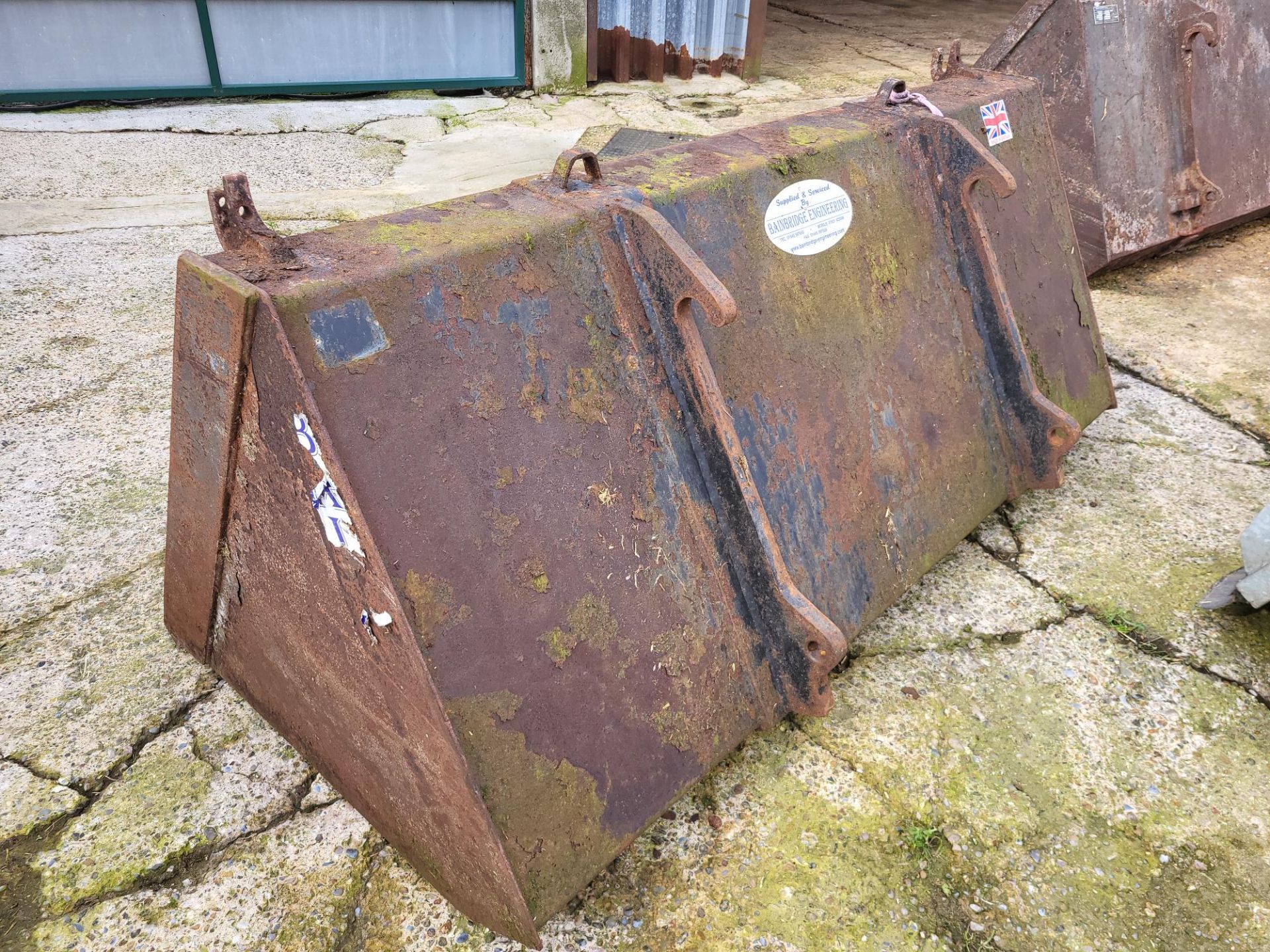 1, Bainbridge Engineering 2.3m Bucket (Damaged) - Image 2 of 3