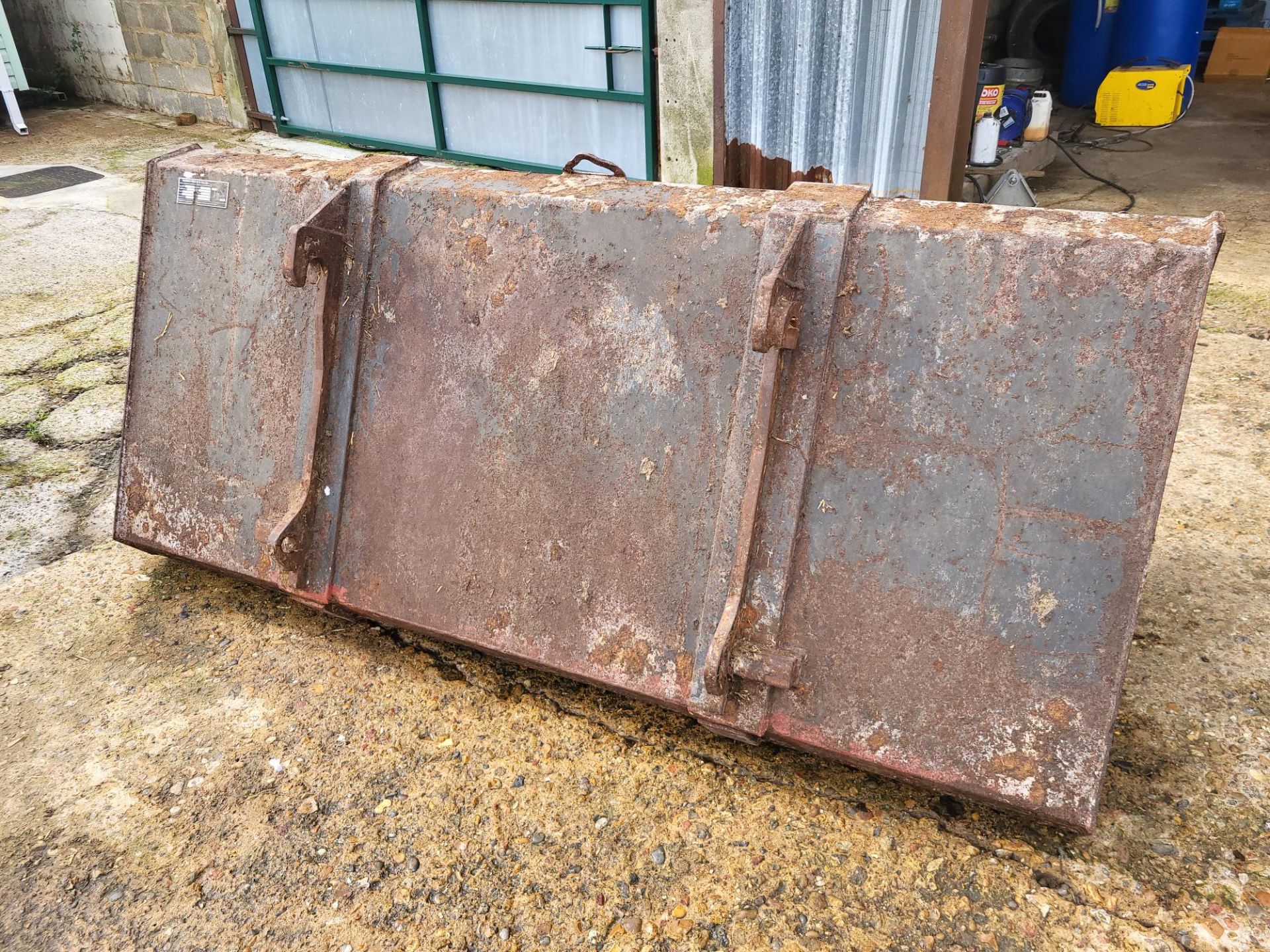 1, Gurney Reeve & Co Ltd HDBE50 1.45m3 (2.3m) Bucket (2013)(Damaged) - Image 2 of 3