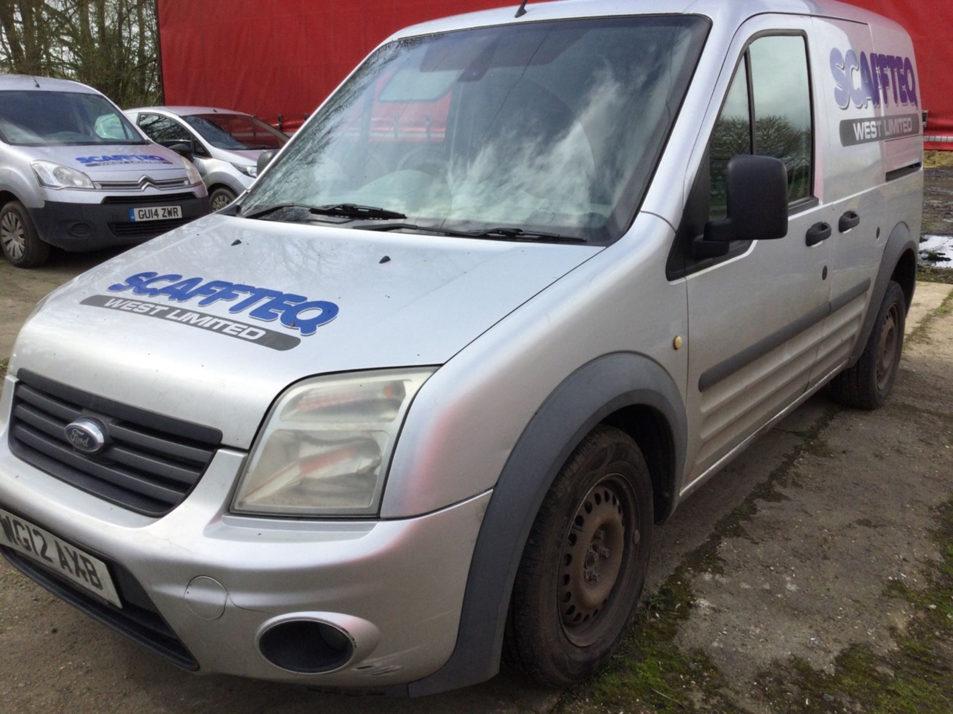 Ford TRANSIT CONNECT 90T200 1.8d 5-Speed Manual Panel Van - Image 4 of 11