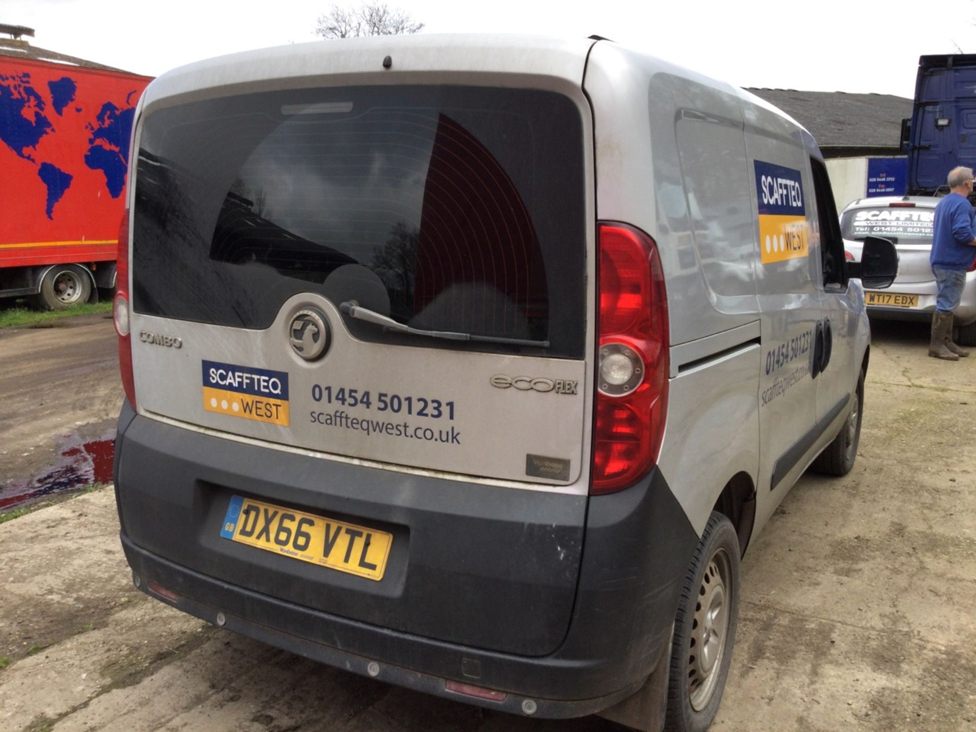 Vauxhall COMBO 2300 L1H1 CDTI SS E 5-Speed Manual Panel Van, 1.3d - Image 2 of 10