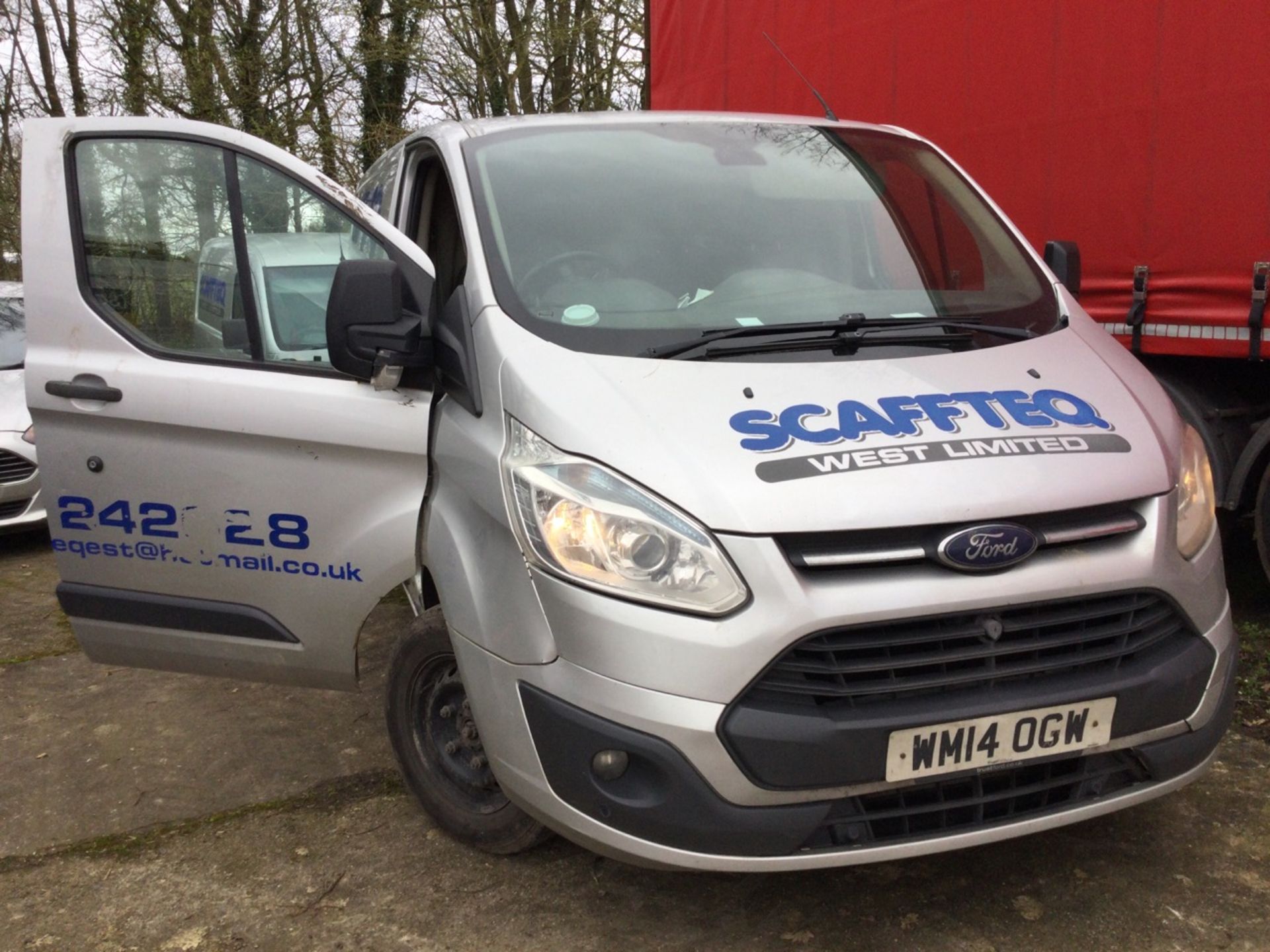 Ford TRANSIT CUSTOM 270 TREND 2.2d 5-Speed Manual Diesel Panel Van - Image 2 of 13