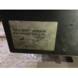 Tecalemit DE7289 Headlight Beam Tester With Floor Rails , serial number 260 , year 2002