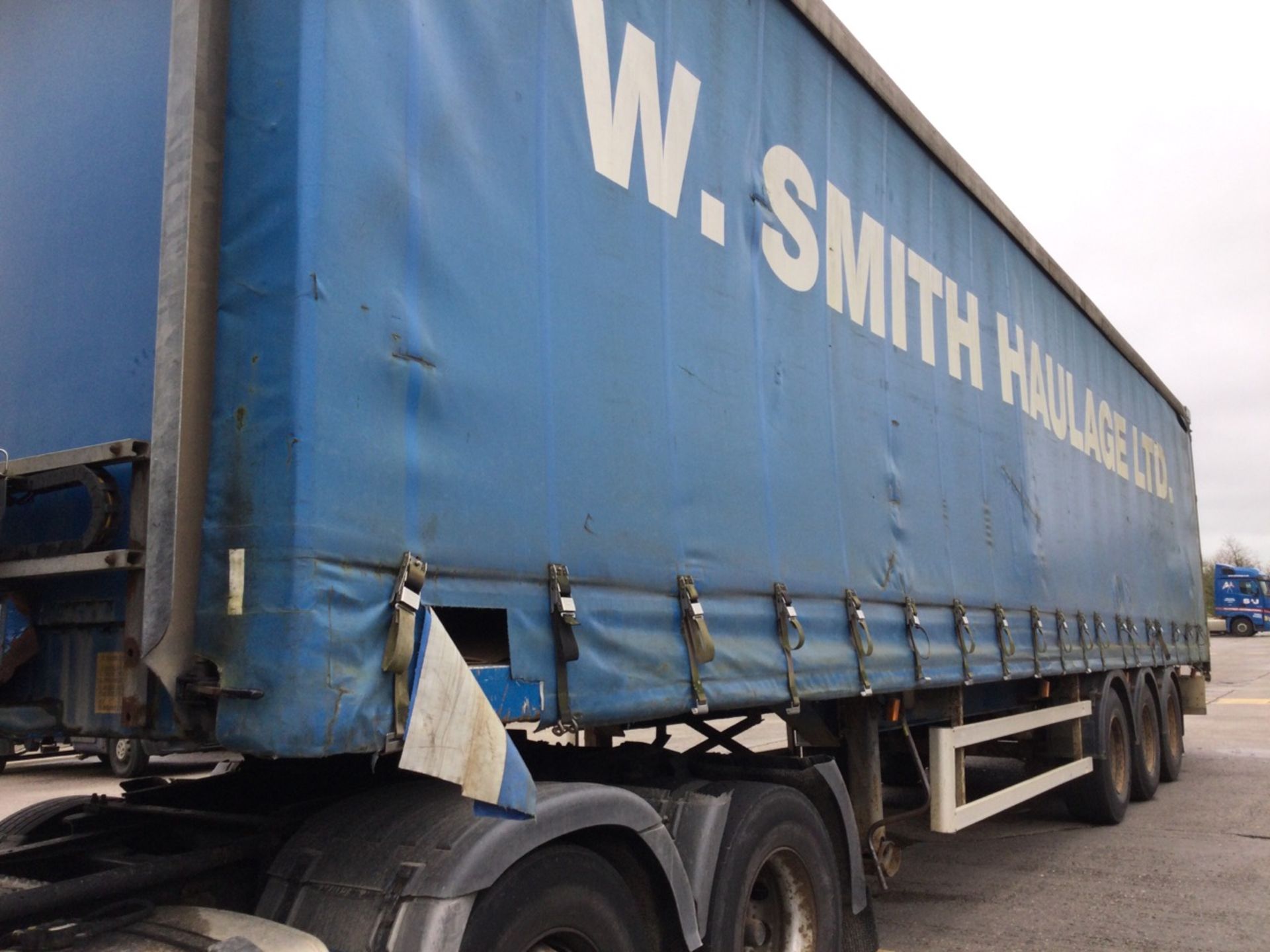 Montracon Tri Axle 13.7m Curtainside Trailer Test Expired, serial number C141149 , year 2003. Note