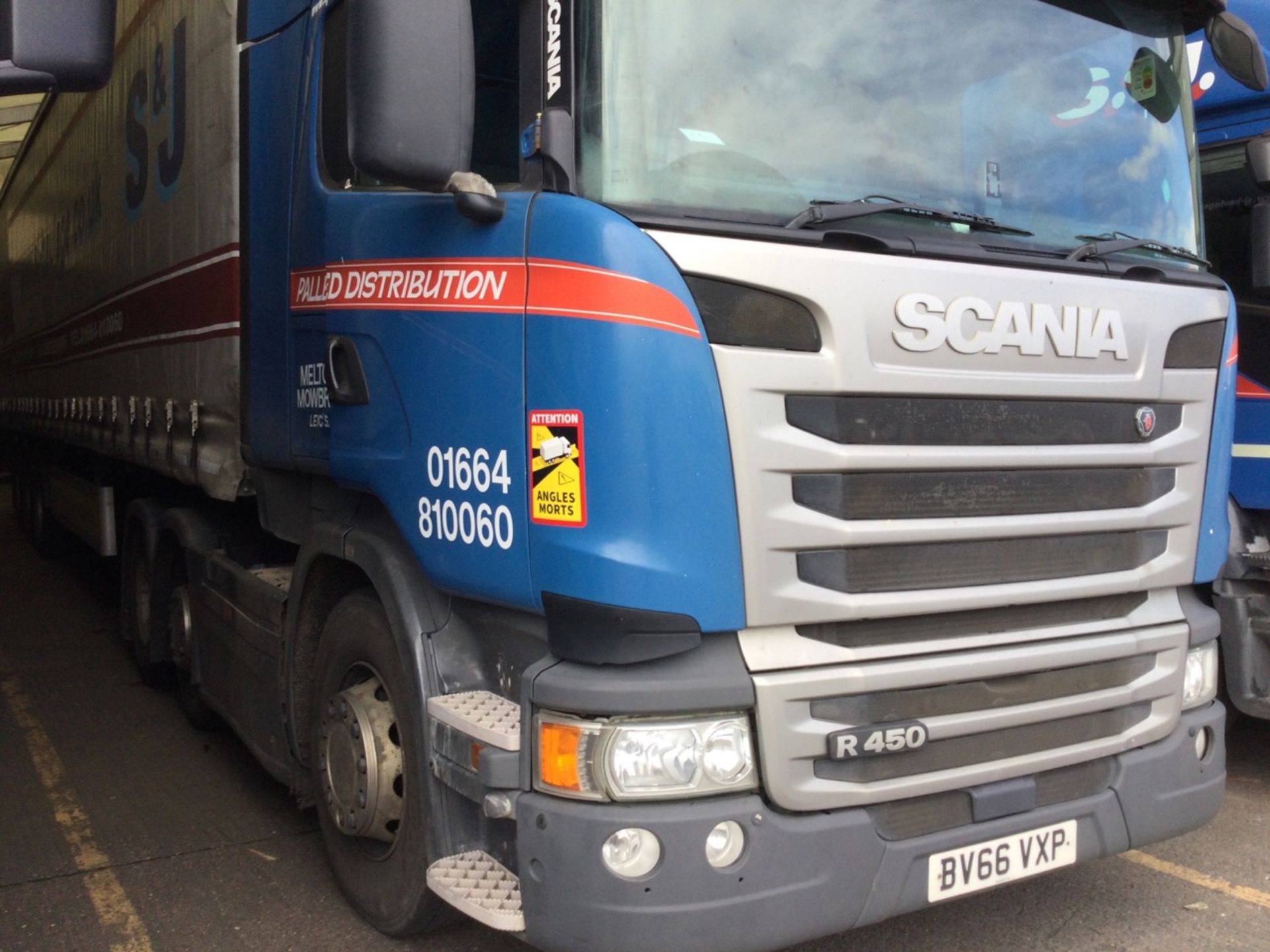SCANIA R450-SRS L-CLASS 6x2 Tractor Unit With Mid Lift Axle, Sleeper Cab Mot Until 31/10/24 99999. - Image 2 of 4