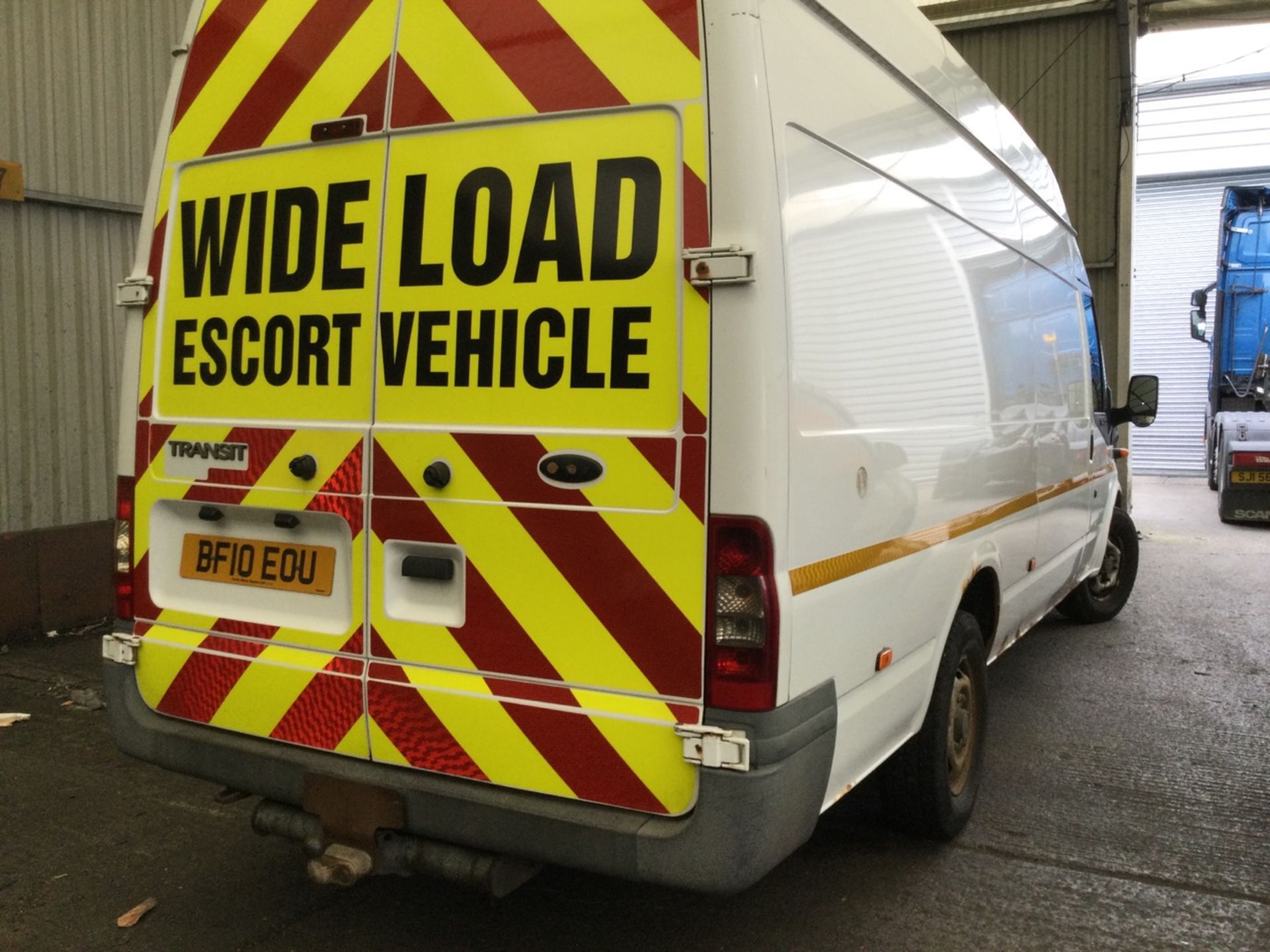 Ford TRANSIT 100 T350L Panel Van Escort Vehicle, Registration number BF10EOU , year 2010. Note - No - Bild 4 aus 4