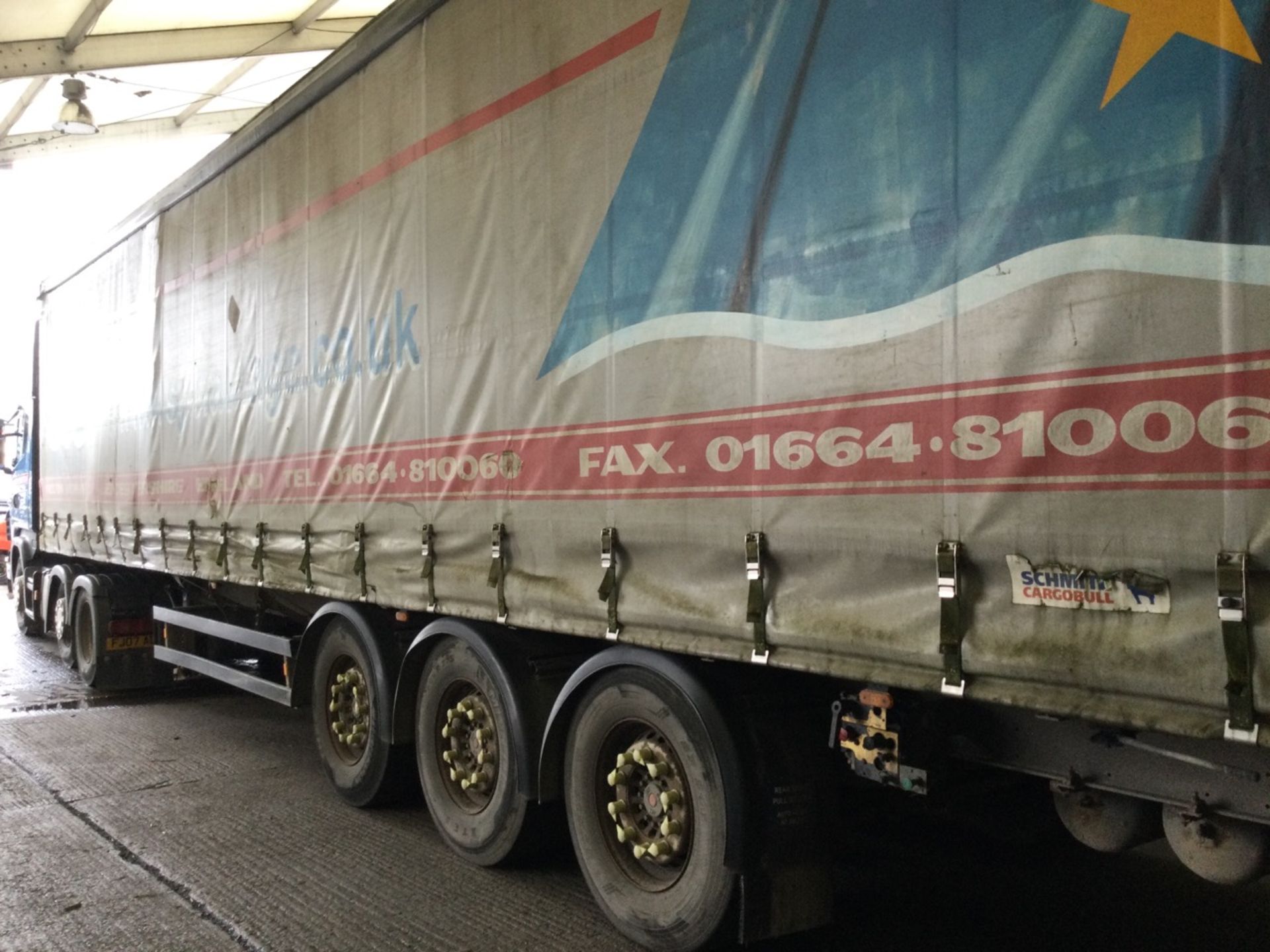 Schmitz SO1 Tri-Axle 13.6mtr Curtainside Trailer With Air Suspension Test Expired, serial number C21
