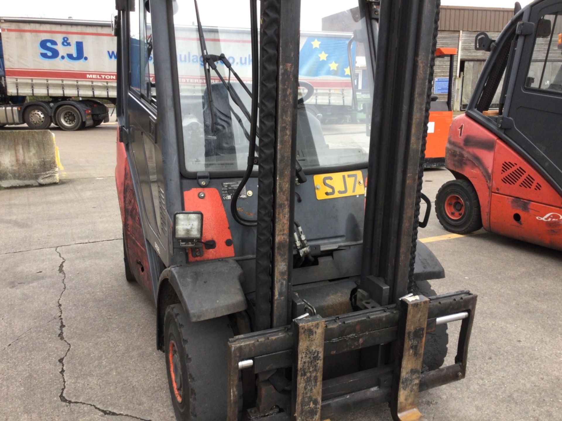 Linde H20D Counterbalance Diesel Fuelled Fork Lift Truck With Two Stage Mast And Sideshift, 18919hrs