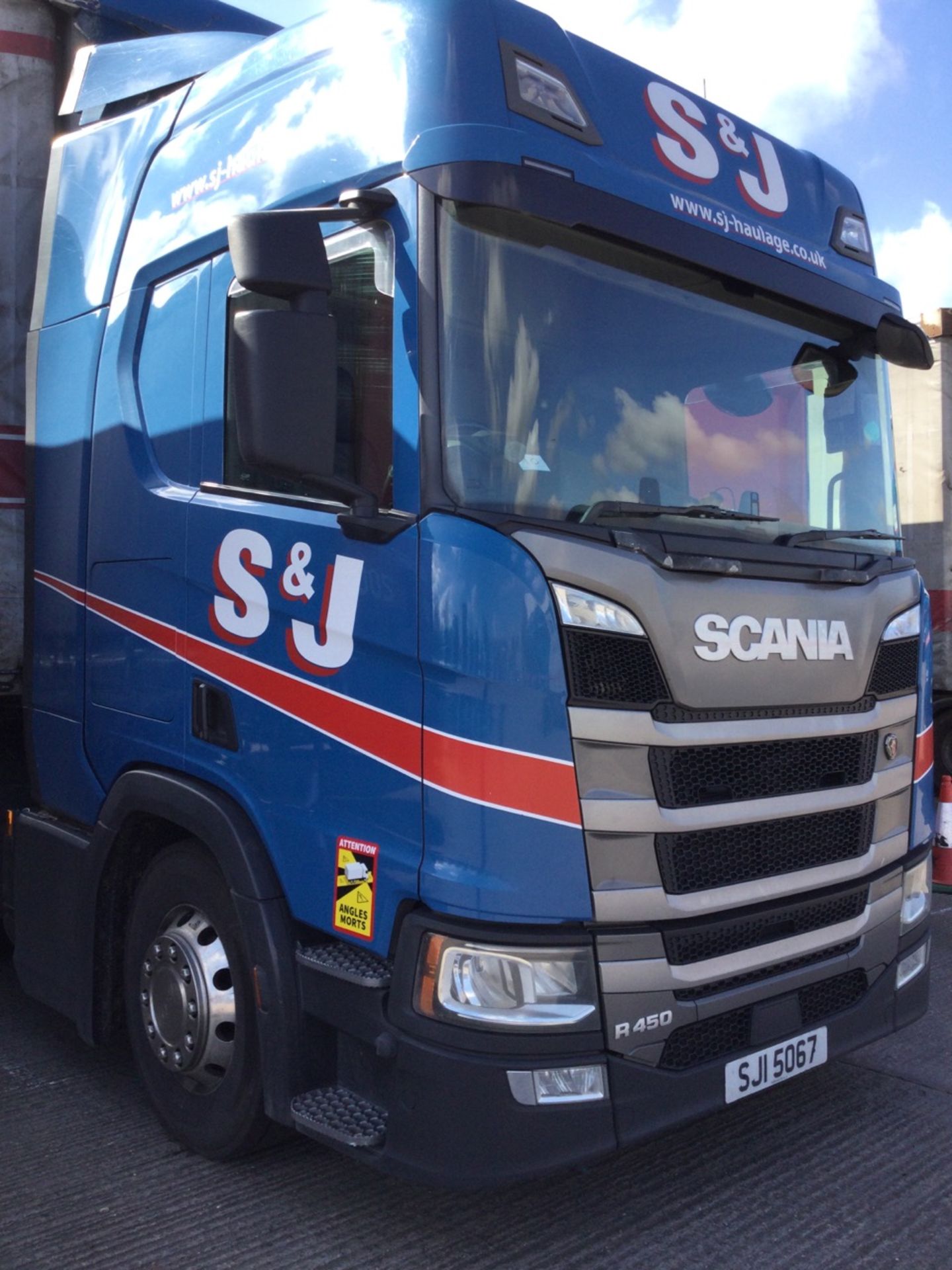 Scania R450-SERIES 6x2 Tractor Unit With Mid-Lift Axle, Sleeper Cab Mot Until 31/05/24546231kms, Reg - Image 2 of 3