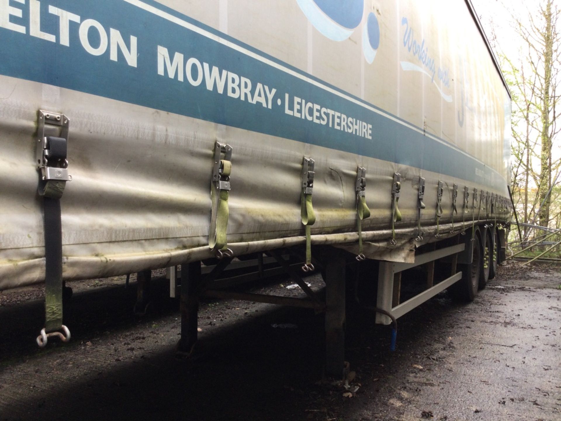 Lawrence David Tri-Axle 13.6mtr Curtainside Trailer With Air Suspension Mot Expired, serial number