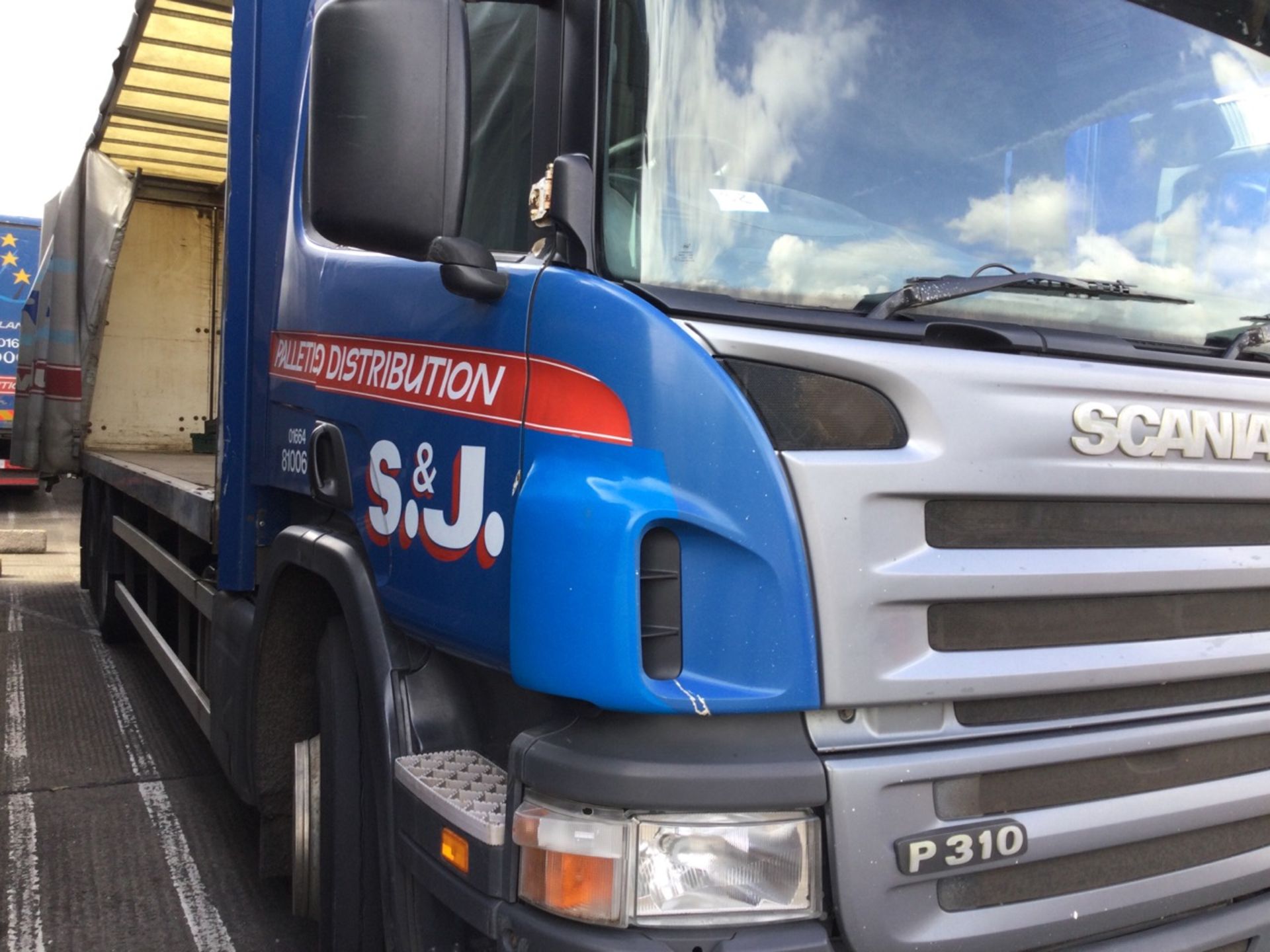 Scania P310-SRS D-CLASS 6x2 Curtainsider With Tail Lift 887401kms Mot No Details, Registration numb
